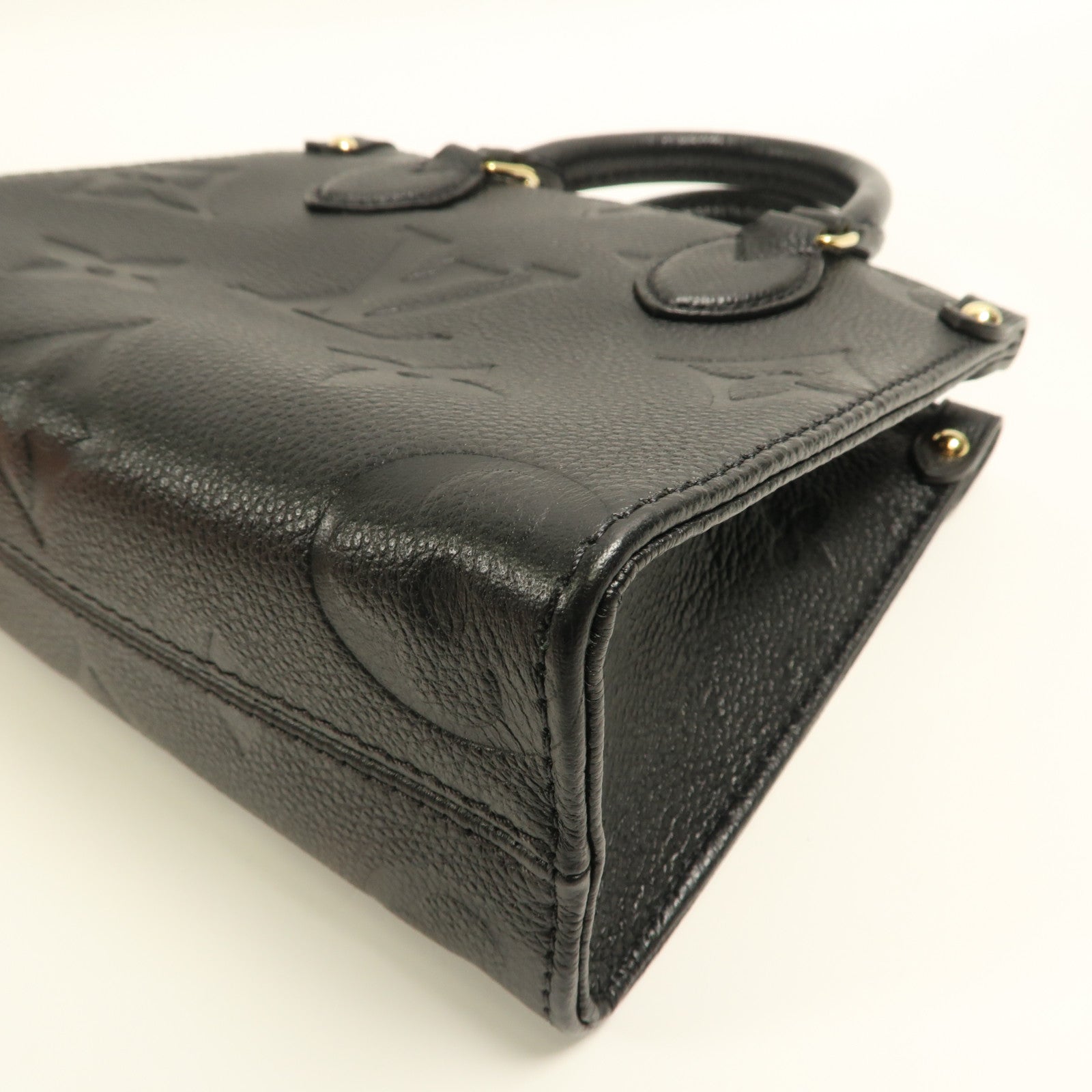 LOUIS VUITTON Monogram Empreinte On The Go BB金扣手挽肩背兩用袋黑色
