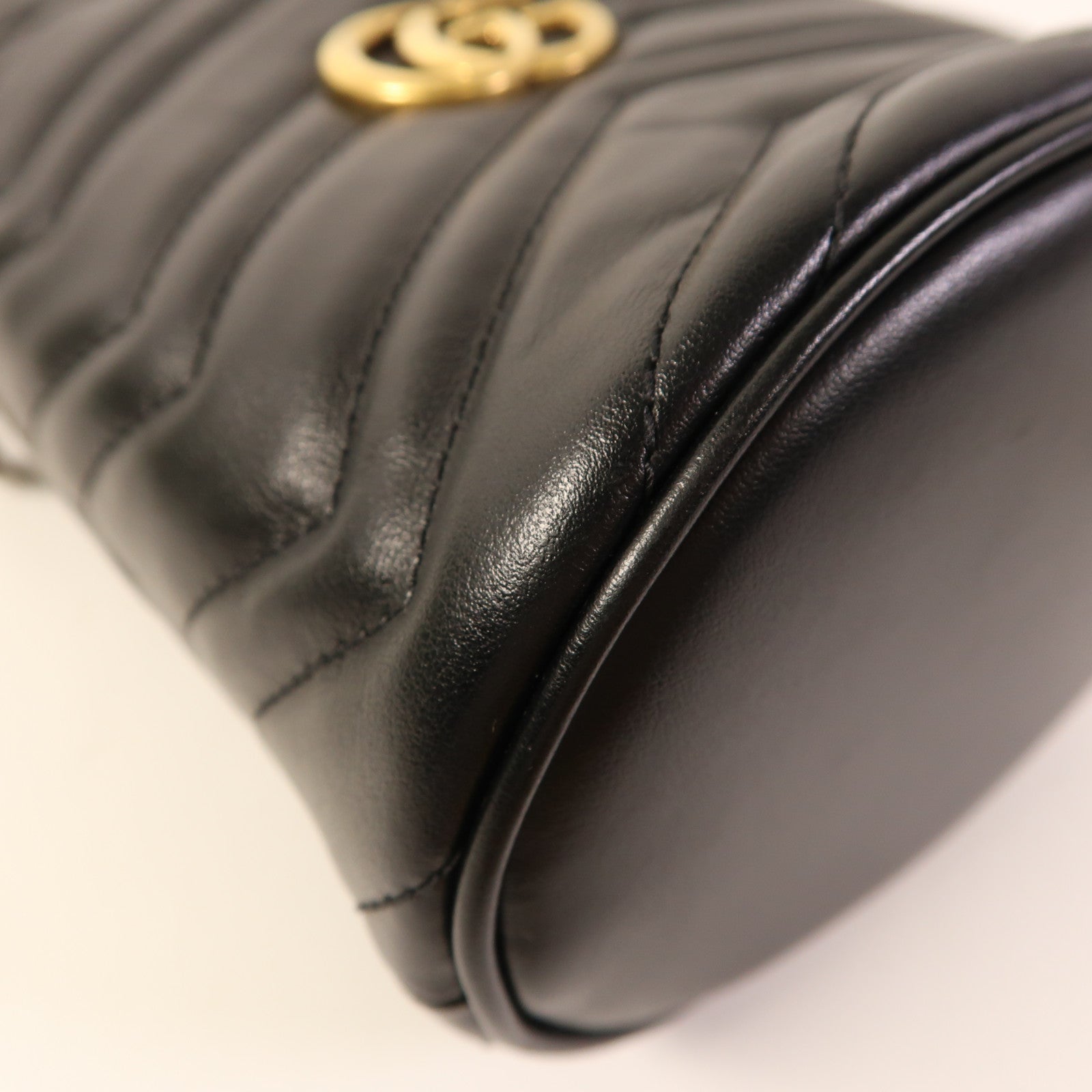 GUCCI GWH GG Marmont Bucket Chain Shoulder Bag Calfskin Leather Black