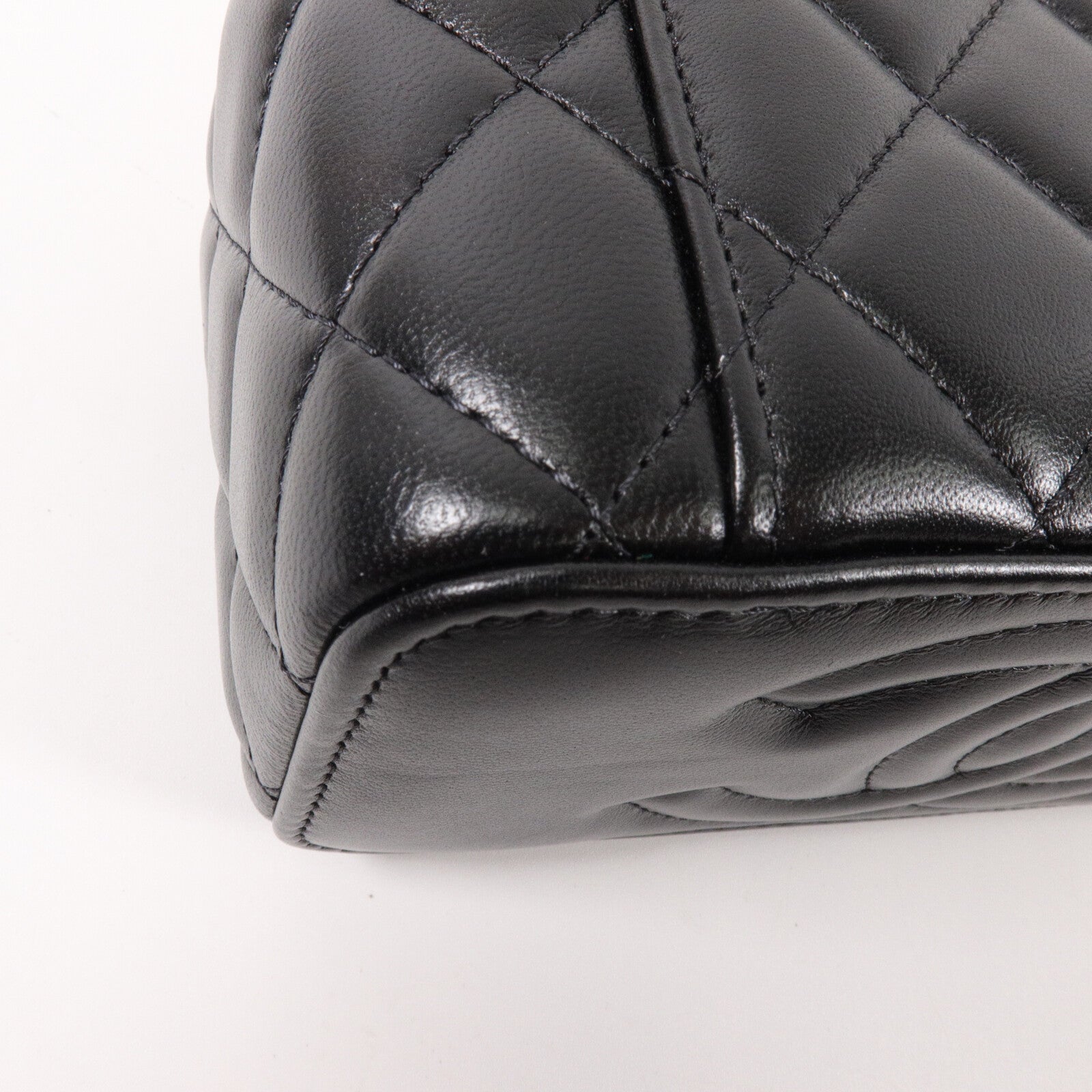 CHANEL 羊皮皮革Vanity Case鏈帶肩背袋