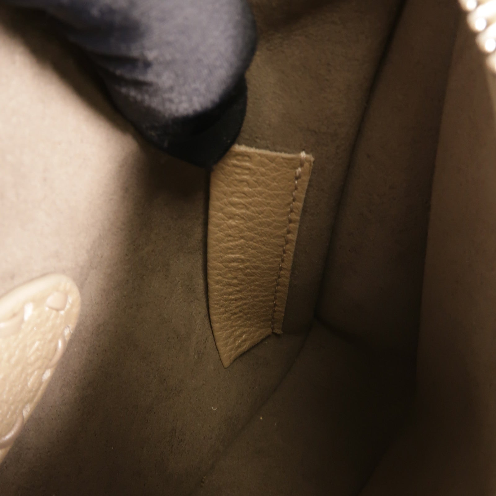 FENDI 牛皮皮革Mini Fendessence Bag手挽袋