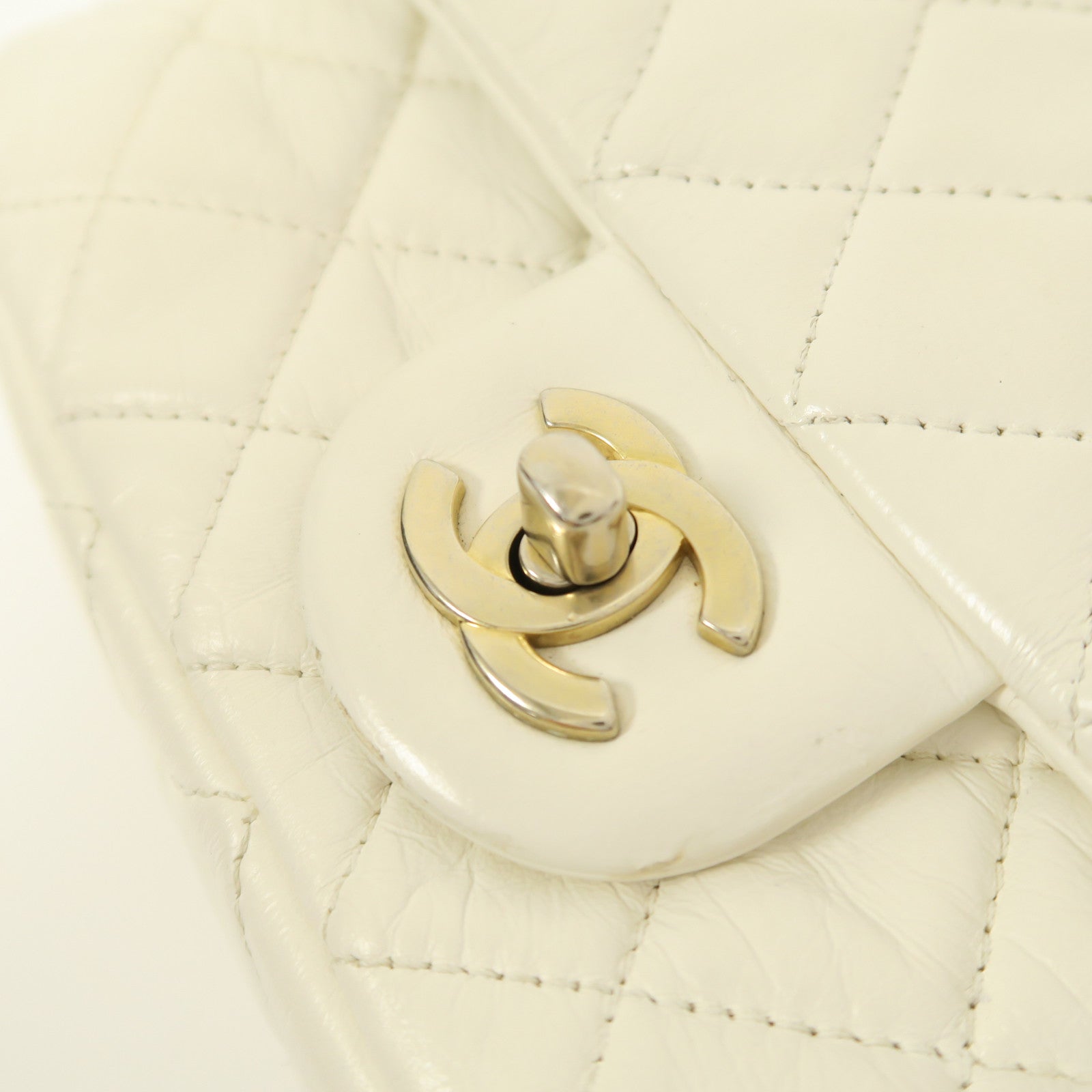 CHANEL 【激減優惠】菱格羊皮皮革Chain Shoulder金扣鏈帶肩背袋白色