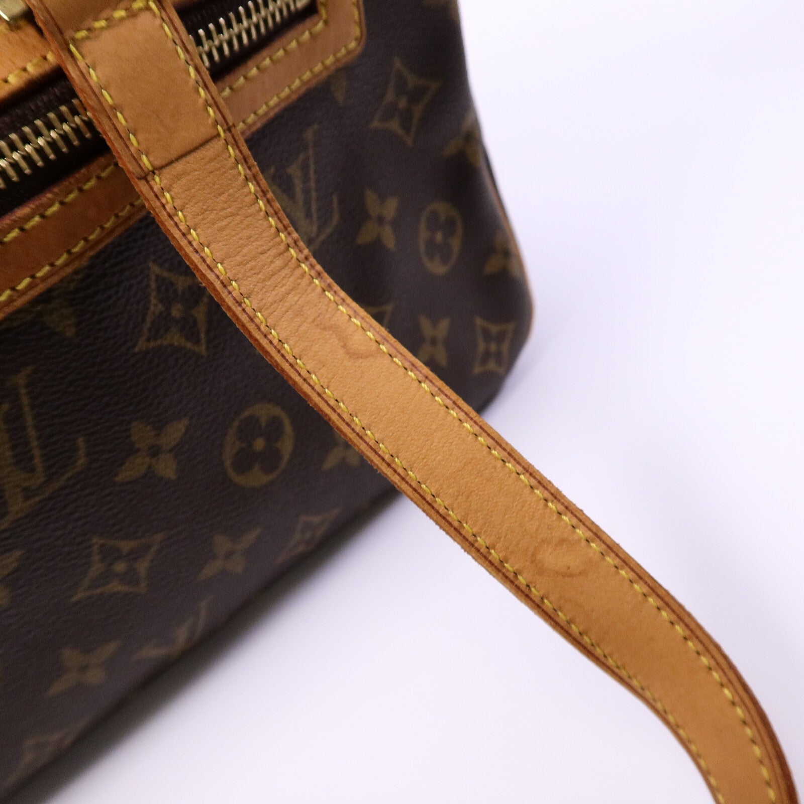 LOUIS VUITTON Monogram Cite GM金扣肩背袋棕色
