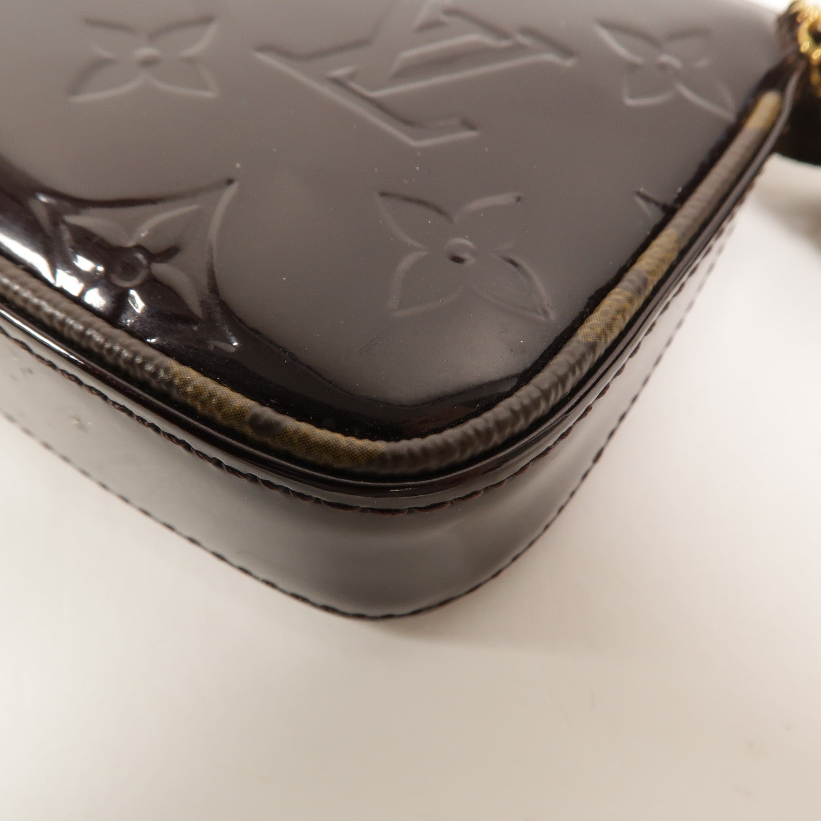 LOUIS VUITTON Monogram Vernis Mini Pochette Accessoires手拿包