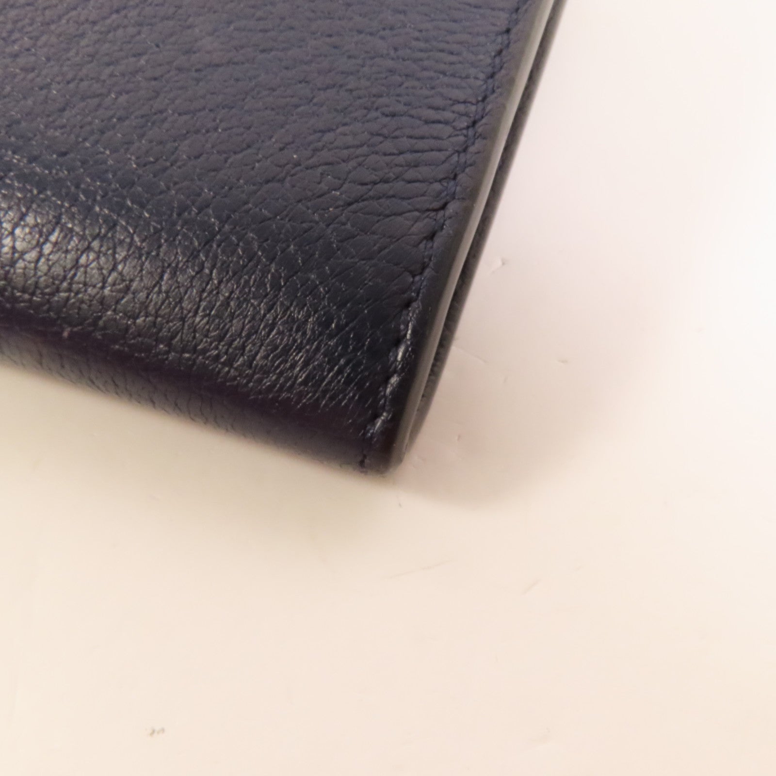 GIVENCHY 牛皮皮革Clutch Bag銀扣肩背袋