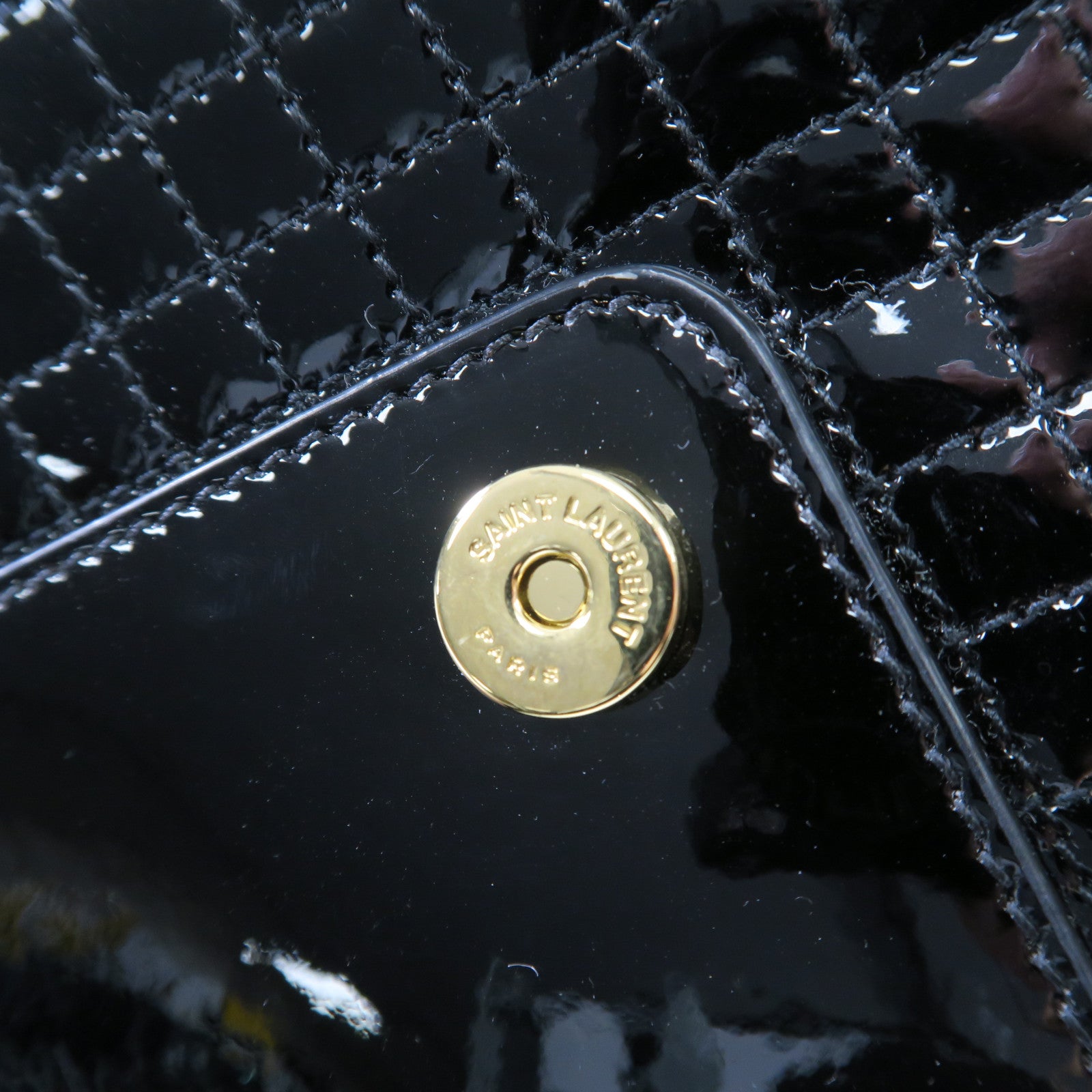 SAINT LAURENT 漆皮皮革Chain Shoulder Bag金扣鏈帶肩背袋黑色