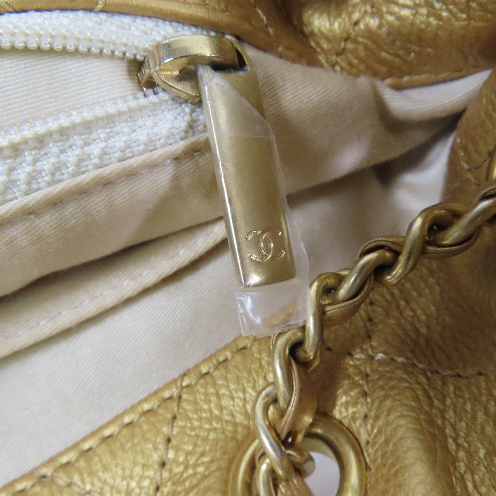 CHANEL 【激減優惠】菱格牛皮皮革Chain Shoulder金扣鏈帶肩背袋金色