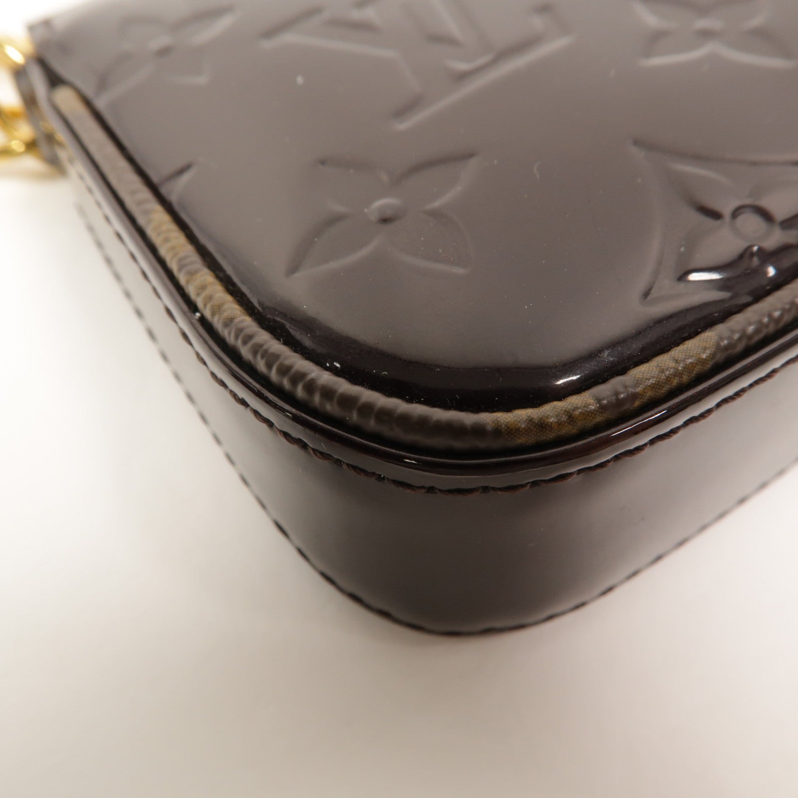 LOUIS VUITTON Monogram Vernis Mini Pochette Accessoires手拿包