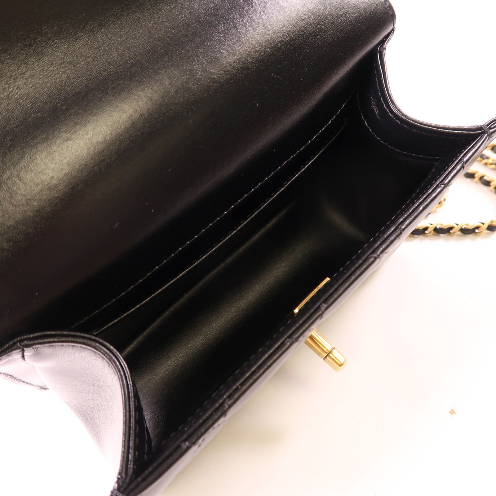 CHANEL 牛皮皮革Chain Shoulder金扣鏈帶肩背袋