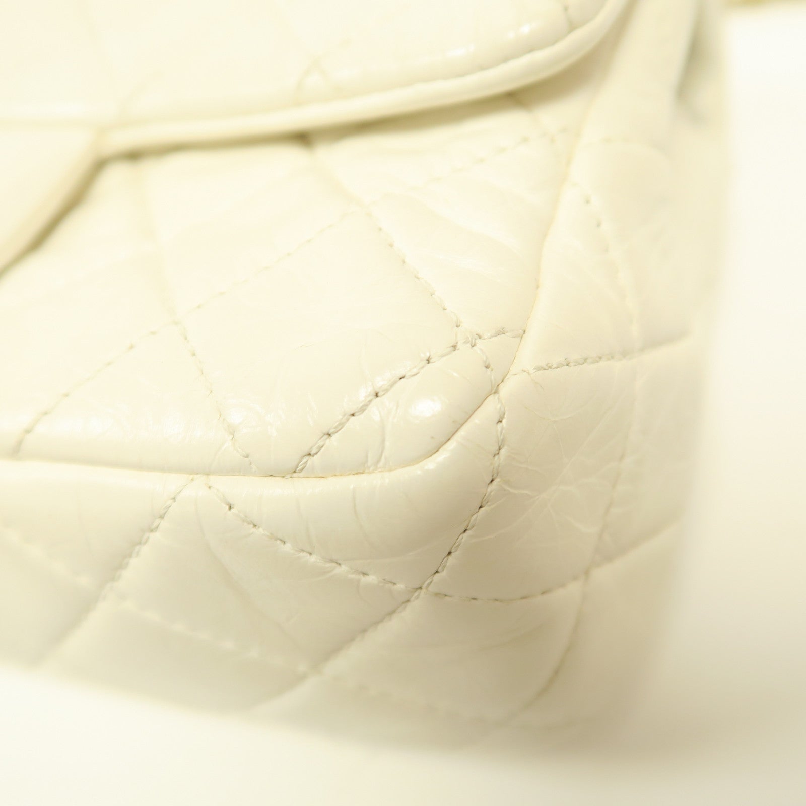 CHANEL 【激減優惠】菱格羊皮皮革Chain Shoulder金扣鏈帶肩背袋白色