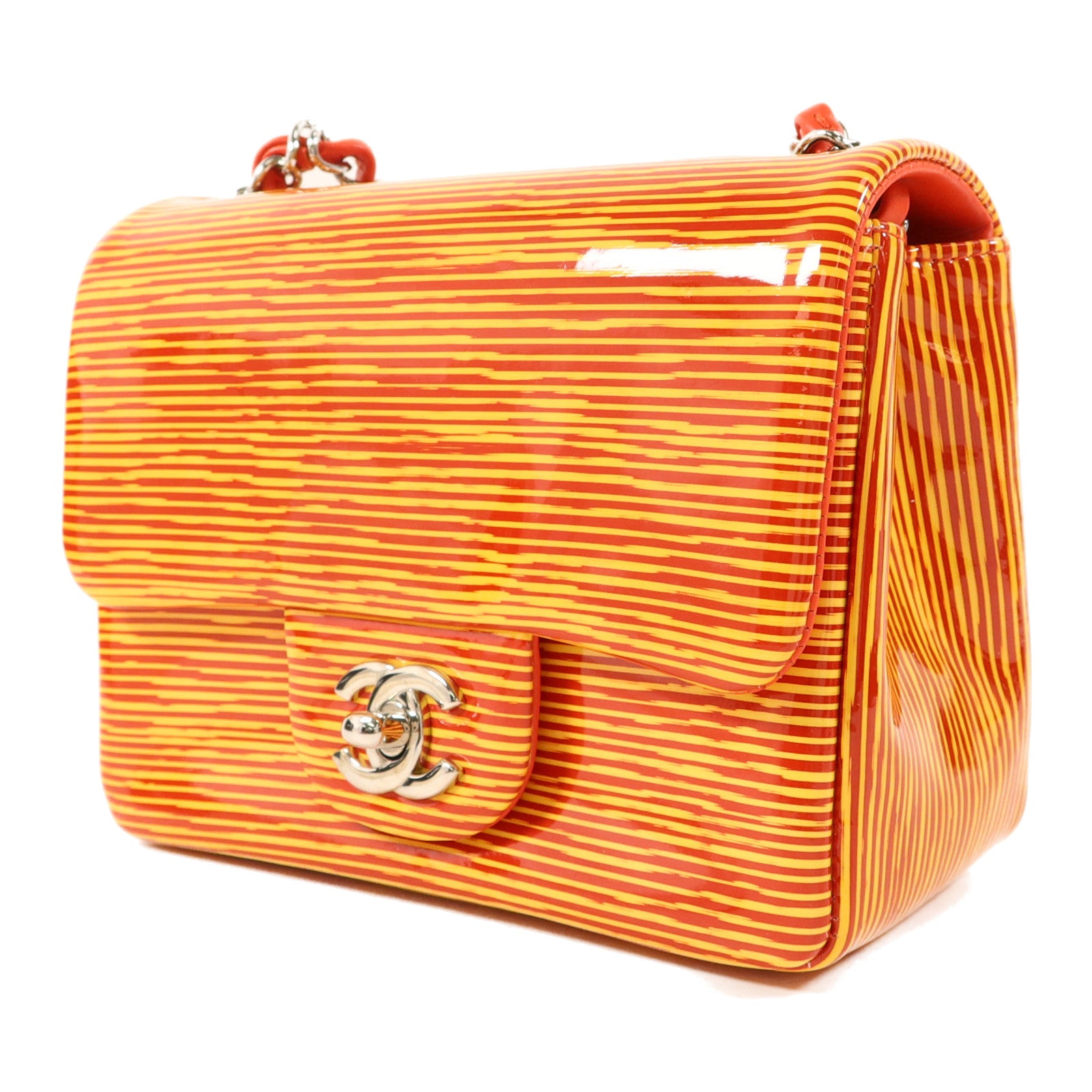 CHANEL 漆皮皮革Mini Classic 17銀扣鏈帶肩背袋