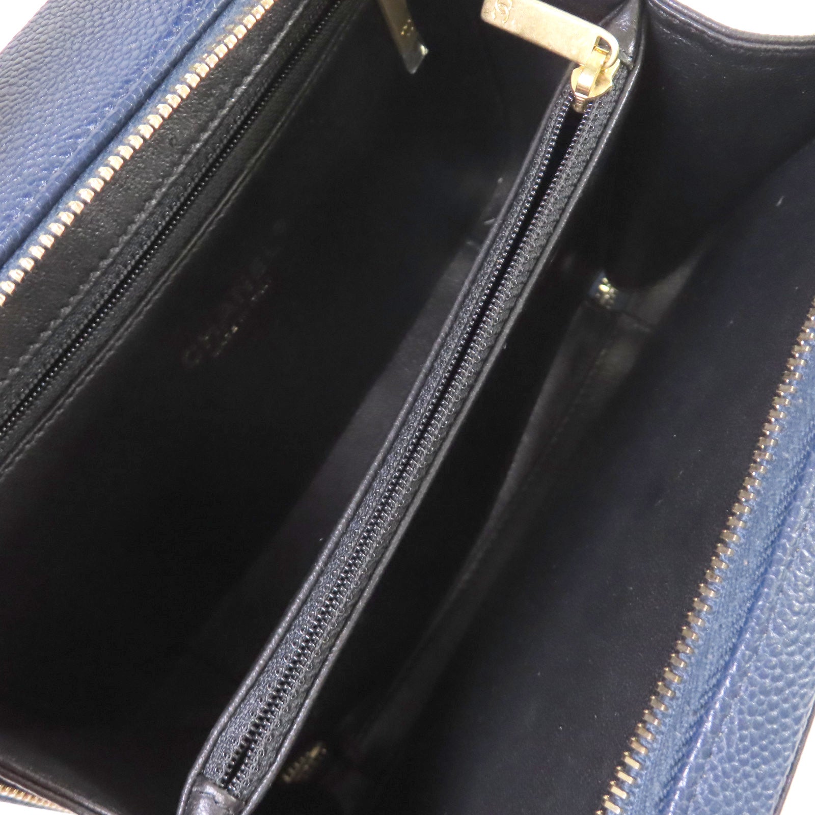 CHANEL 菱格Caviar皮革Vanity Case Chain Shoulder Bag金扣鏈帶手挽肩背兩用袋寶藍色/黑色