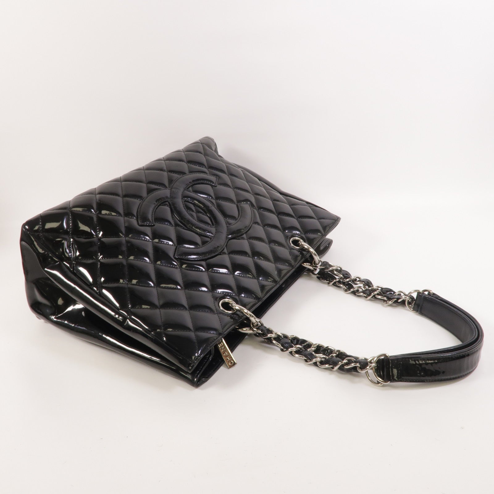 CHANEL 漆皮皮革GST Grand Shopping Tote Bag鏈帶肩背袋