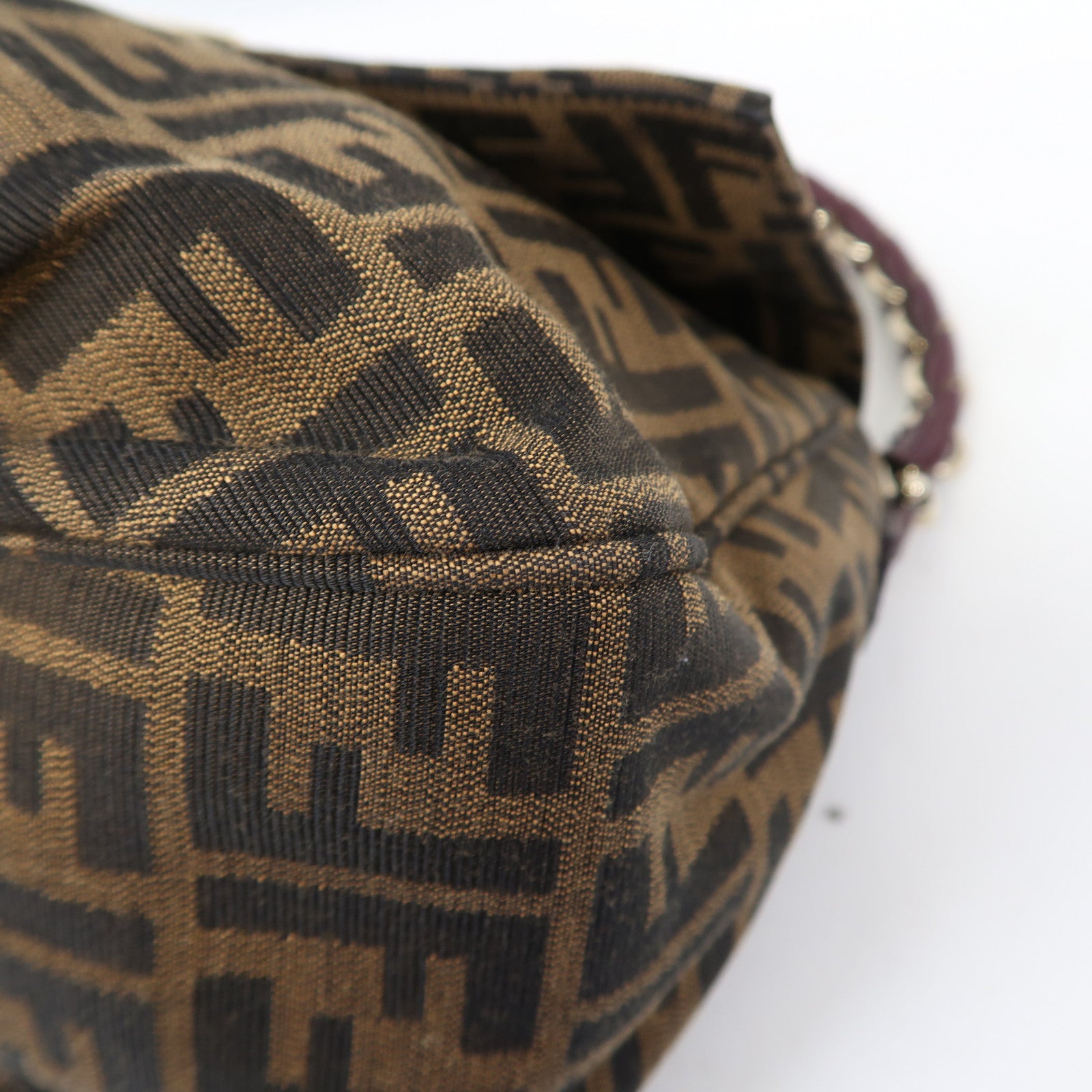 FENDI 帆布Shoulder Bag金扣肩背袋啡色