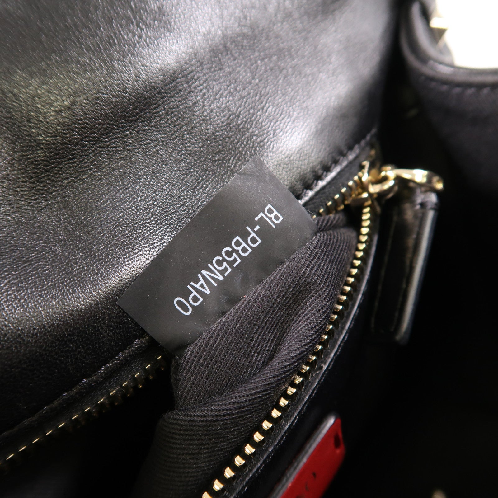 Valentino 牛皮皮革Rockstud Top Handle金扣手挽肩背兩用袋