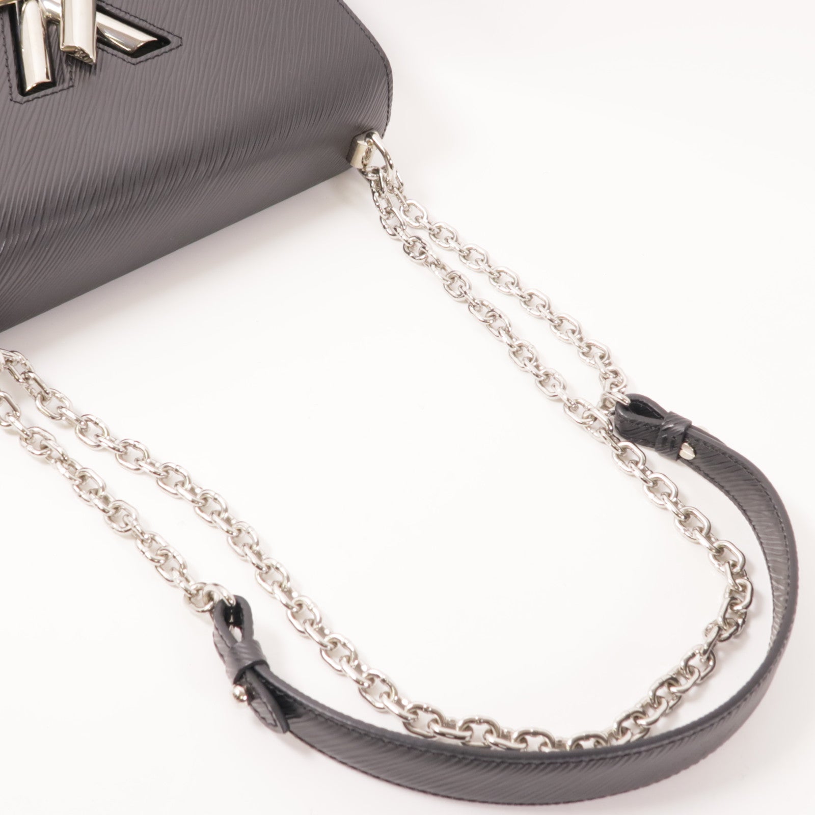LOUIS VUITTON Epi Twist MM銀扣鏈帶肩背袋