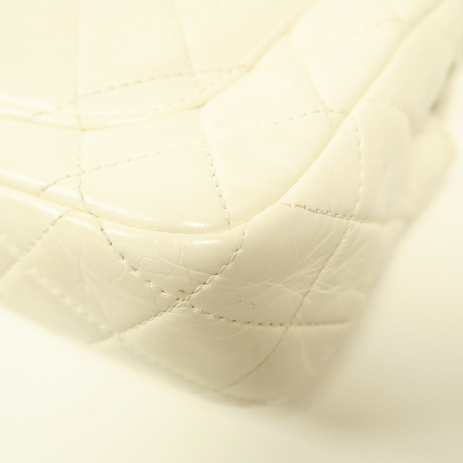 CHANEL 【激減優惠】菱格羊皮皮革Chain Shoulder金扣鏈帶肩背袋白色