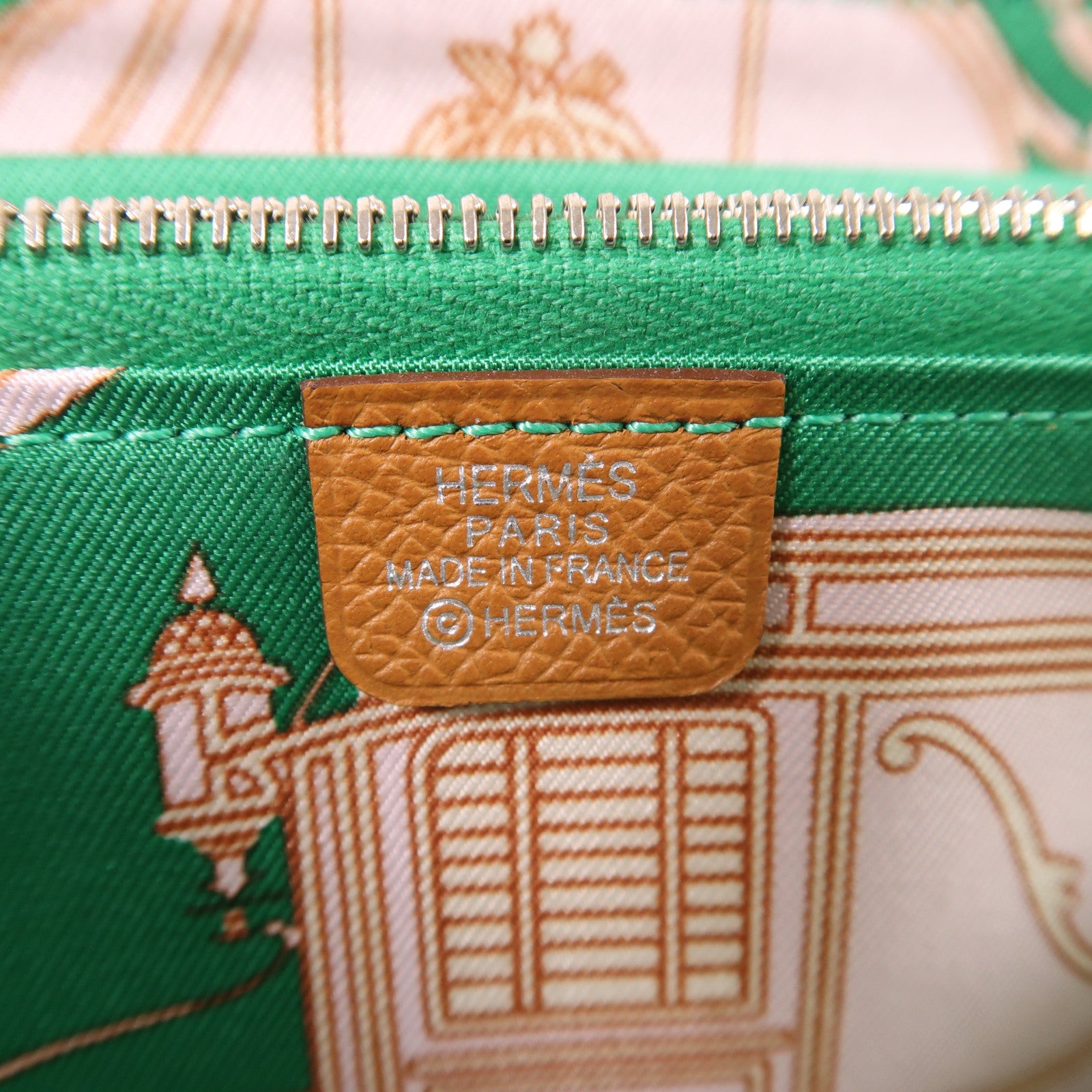 HERMES Epsom皮革Silk-In Wallet銀扣長錢包Gold