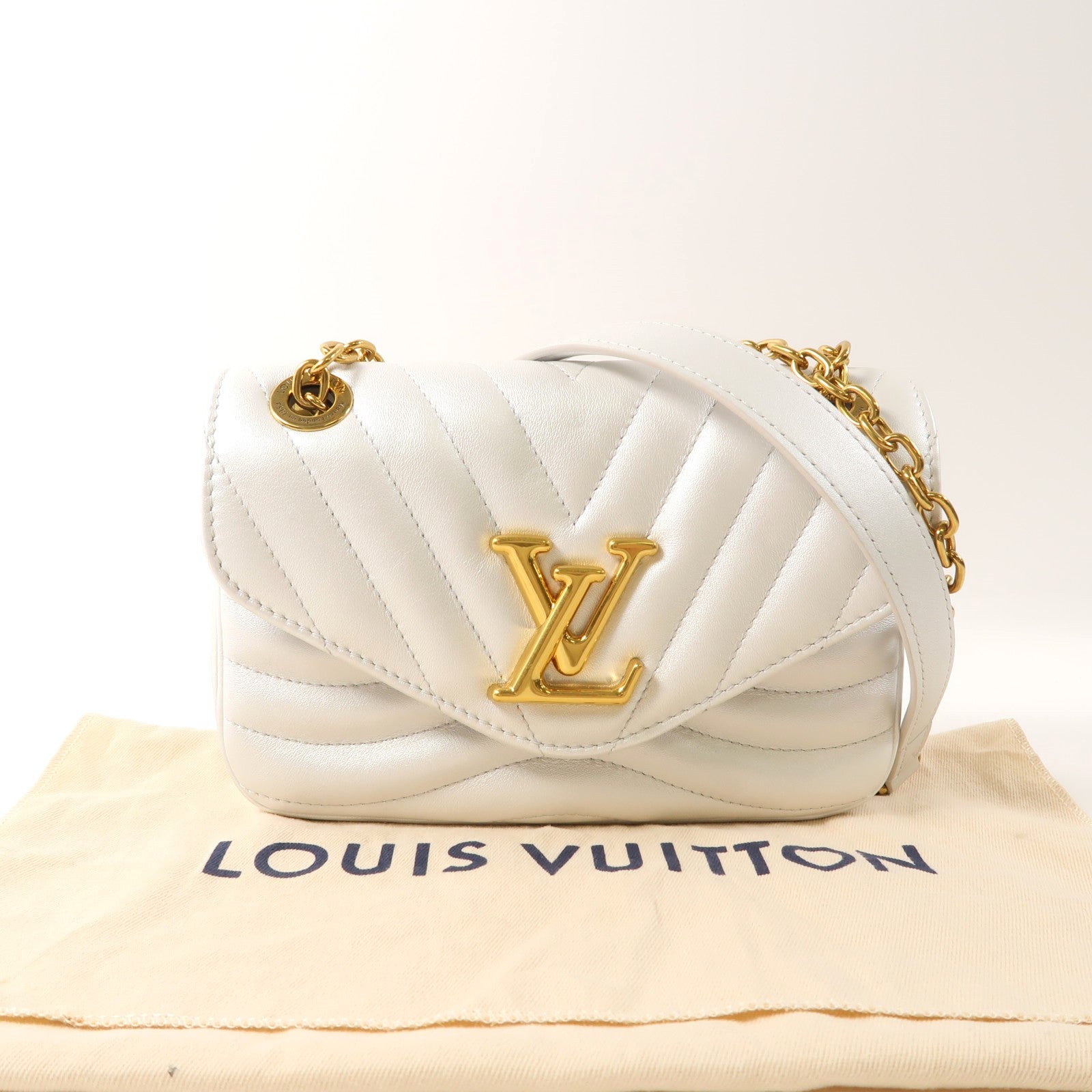 LOUIS VUITTON 牛皮皮革New Wave金扣鏈帶肩背袋銀色