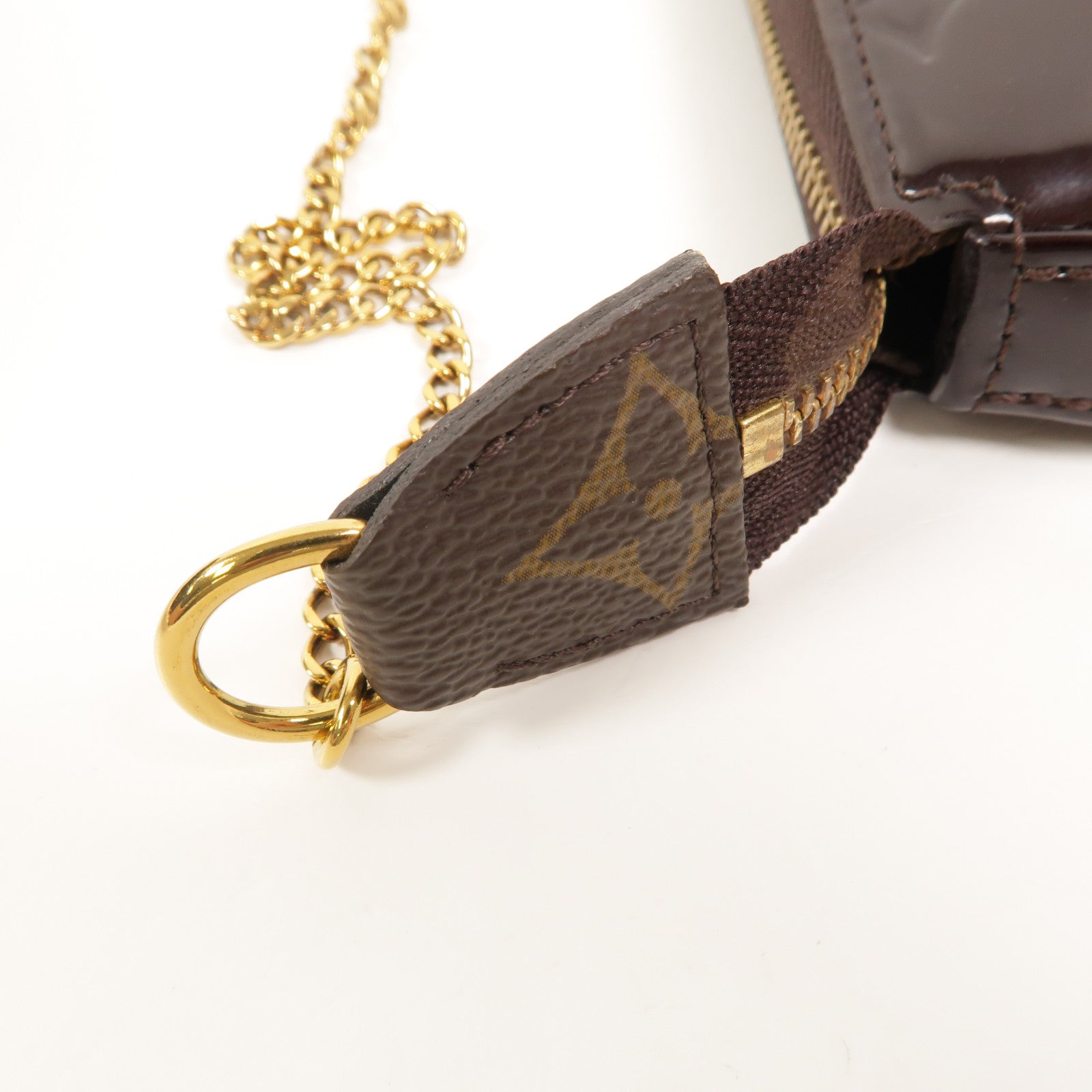 LOUIS VUITTON Monogram Vernis Mini Pochette Accessoires手拿包