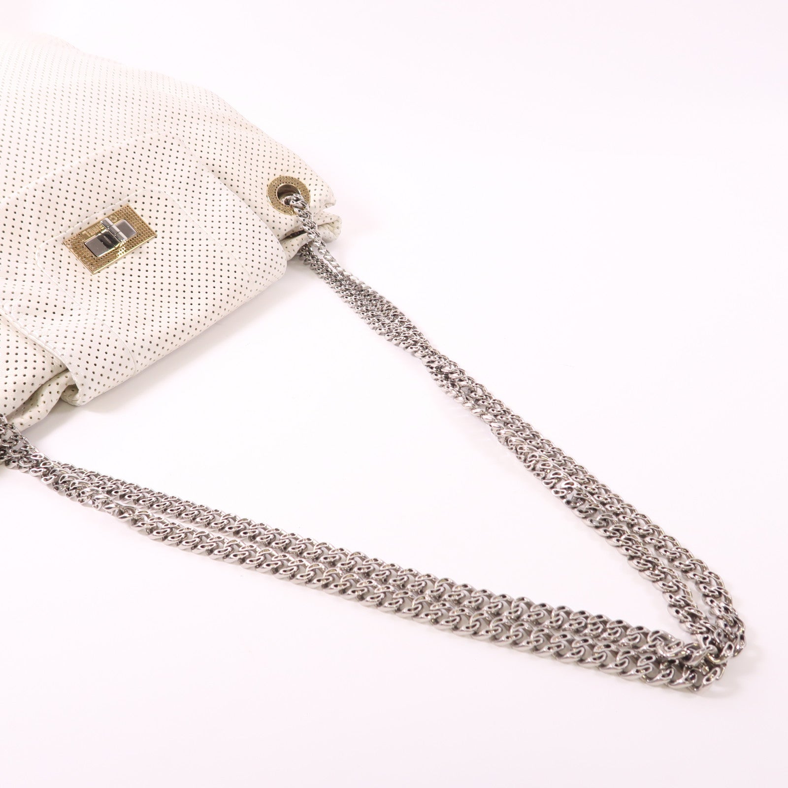 CHANEL 牛皮皮革2.55銀扣鏈帶肩背袋