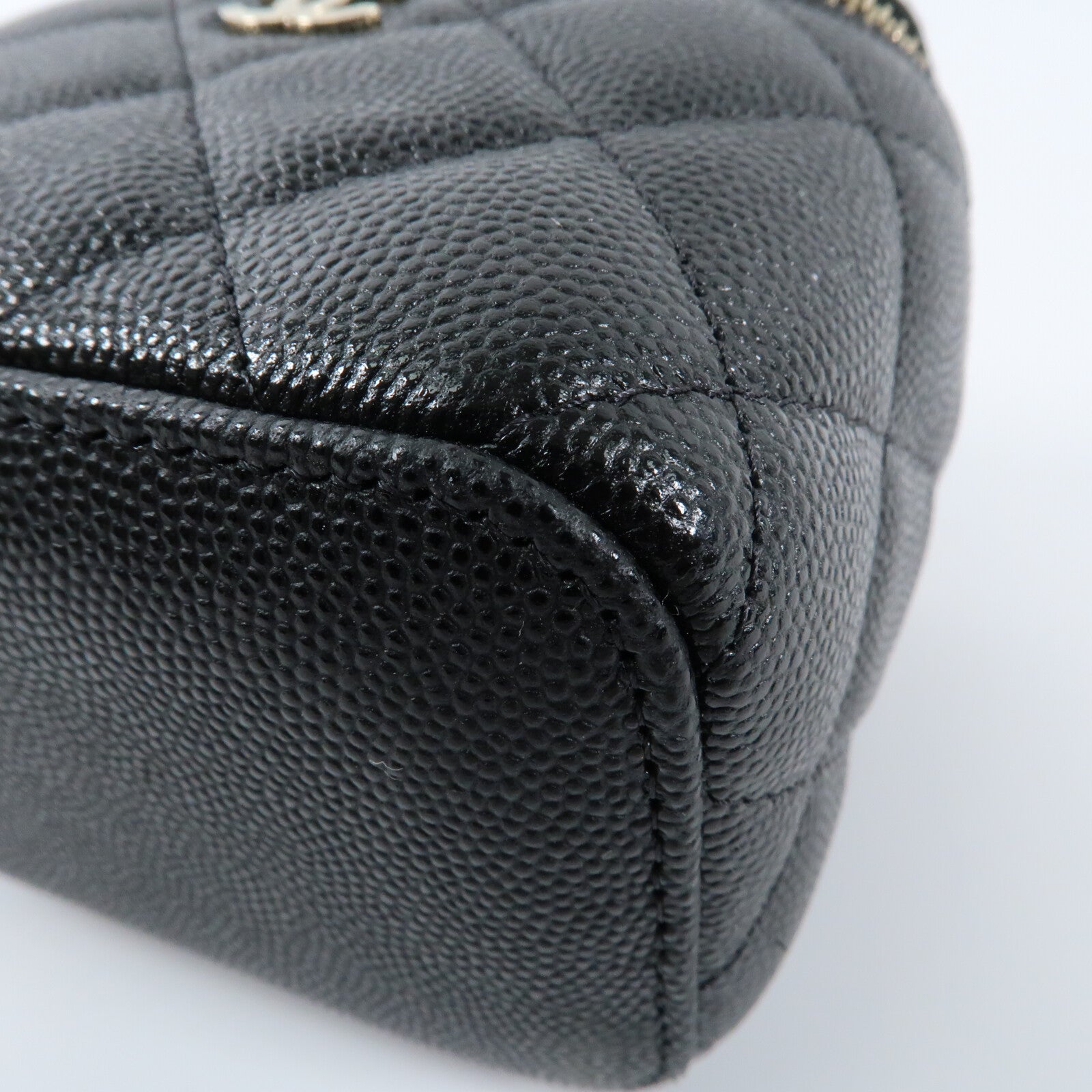 CHANEL 牛皮皮革Small Vanity Case金扣鏈帶肩背袋