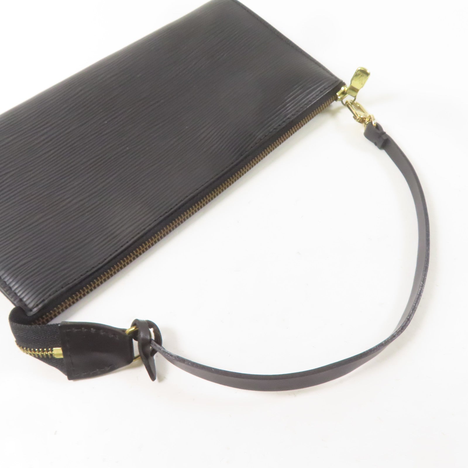 LOUIS VUITTON Epi Pochette Accessories金扣手挽袋黑色