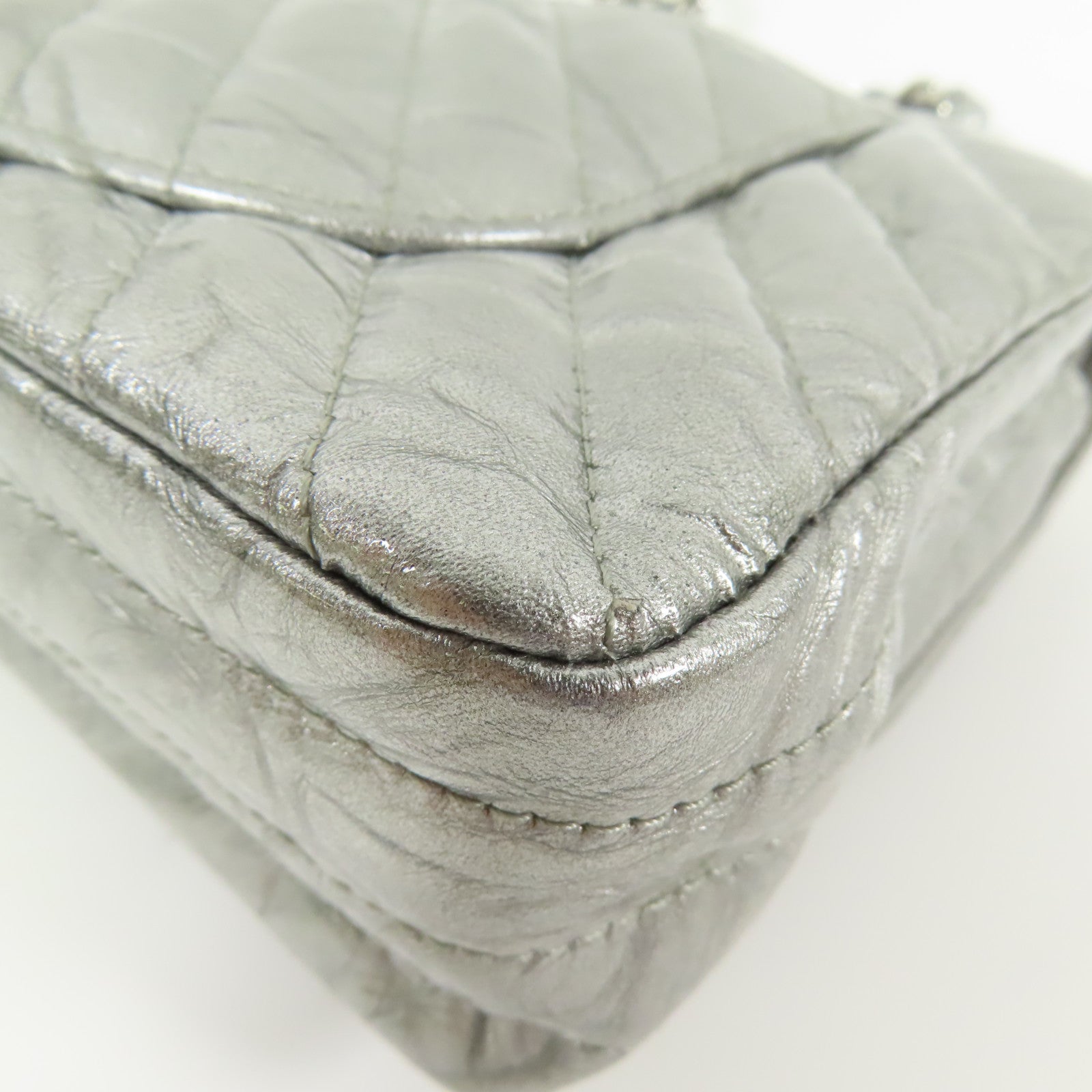 CHANEL 漆皮皮革Classic 23銀扣鏈帶肩背袋