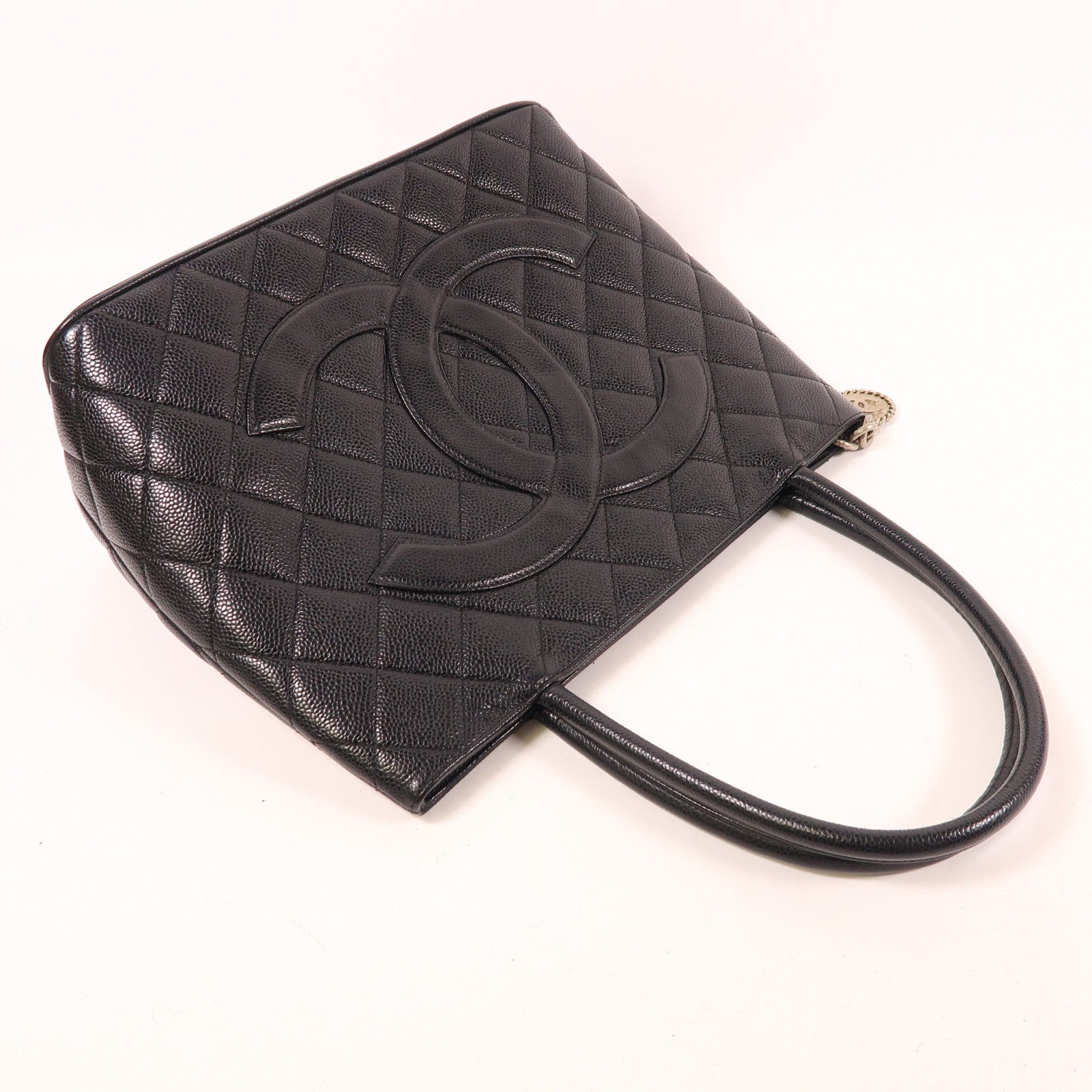 CHANEL 牛皮皮革Tote Bag銀扣手挽袋