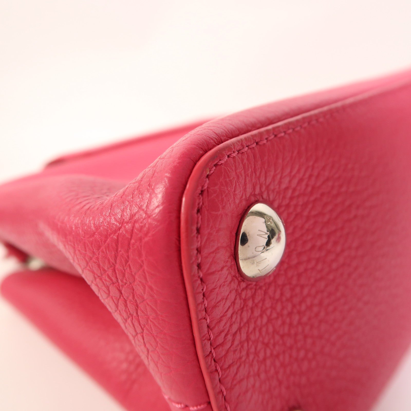 LOUIS VUITTON 【激減優惠】Taurillon Capucines BB銀扣手挽肩背兩用袋