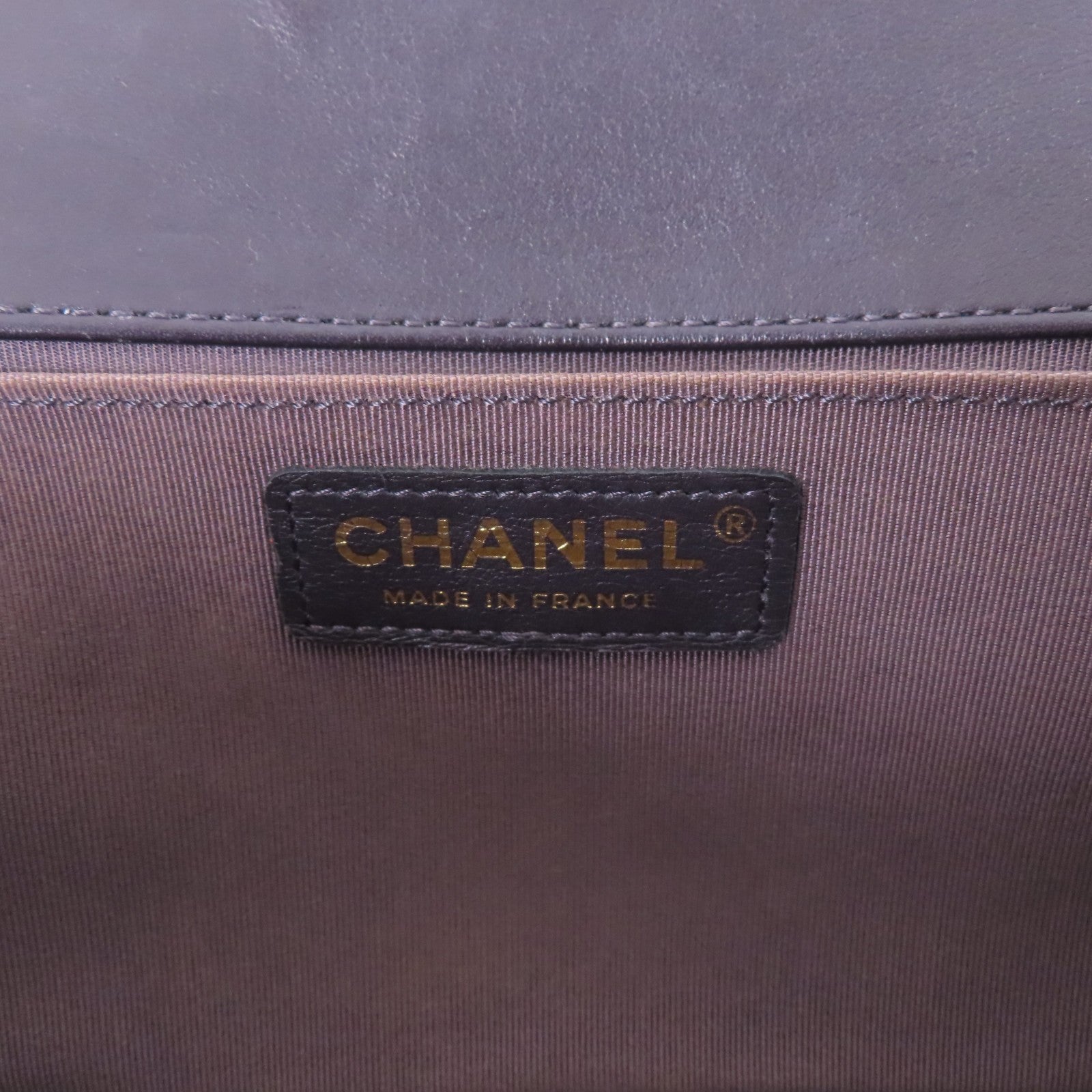 CHANEL 牛皮皮革Boy Chanel 25金扣鏈帶肩背袋