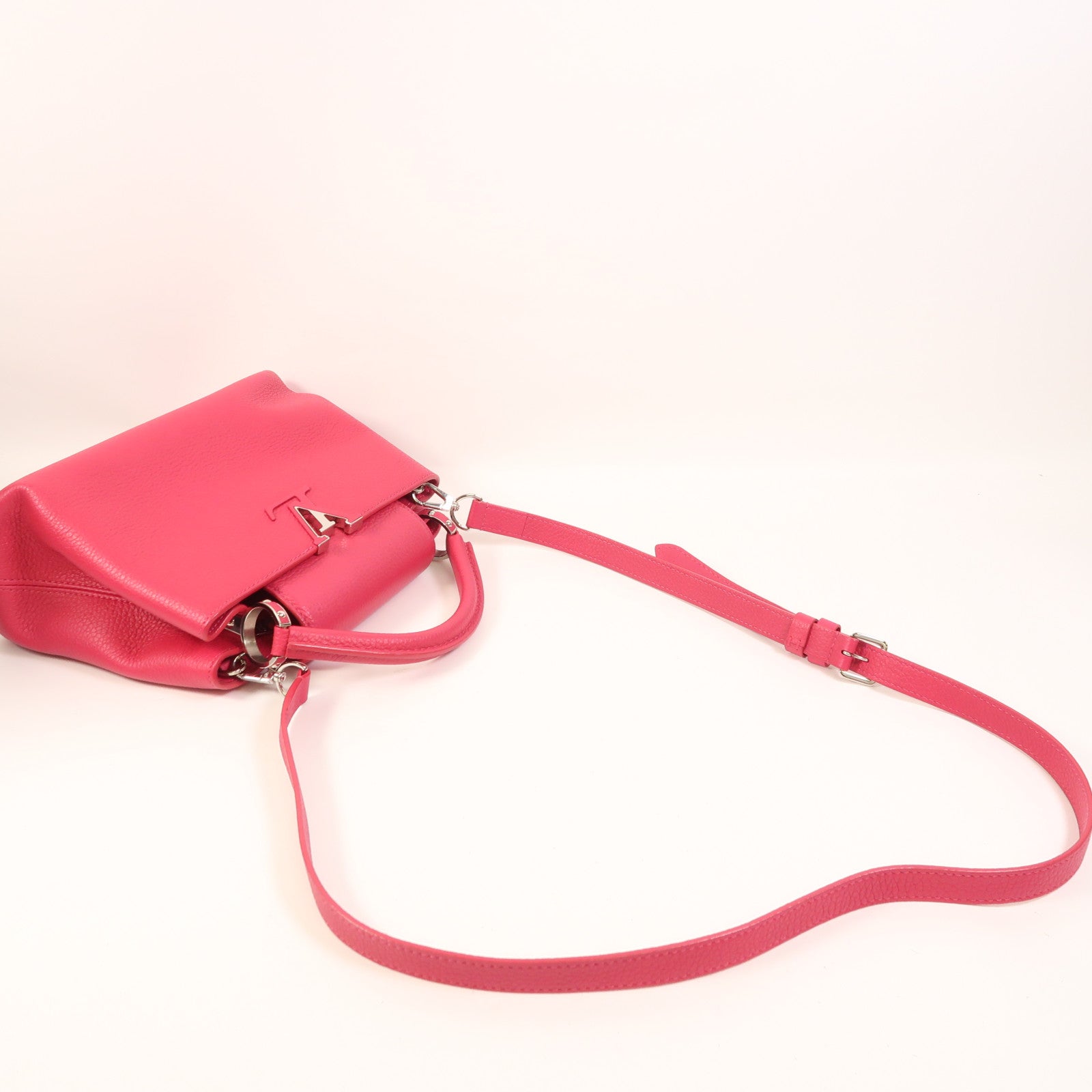 LOUIS VUITTON 【激減優惠】Taurillon Capucines BB銀扣手挽肩背兩用袋
