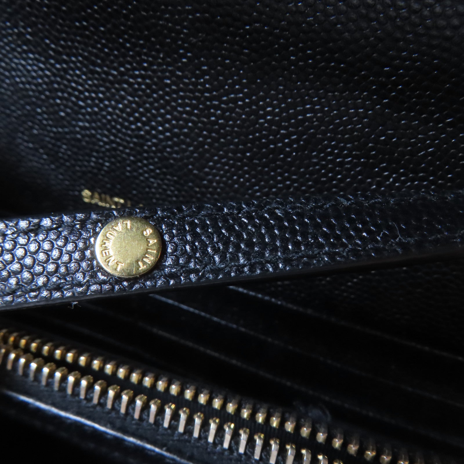 SAINT LAURENT 斜紋牛皮皮革Cassandre Envelope Chain Wallet金扣肩背袋黑色