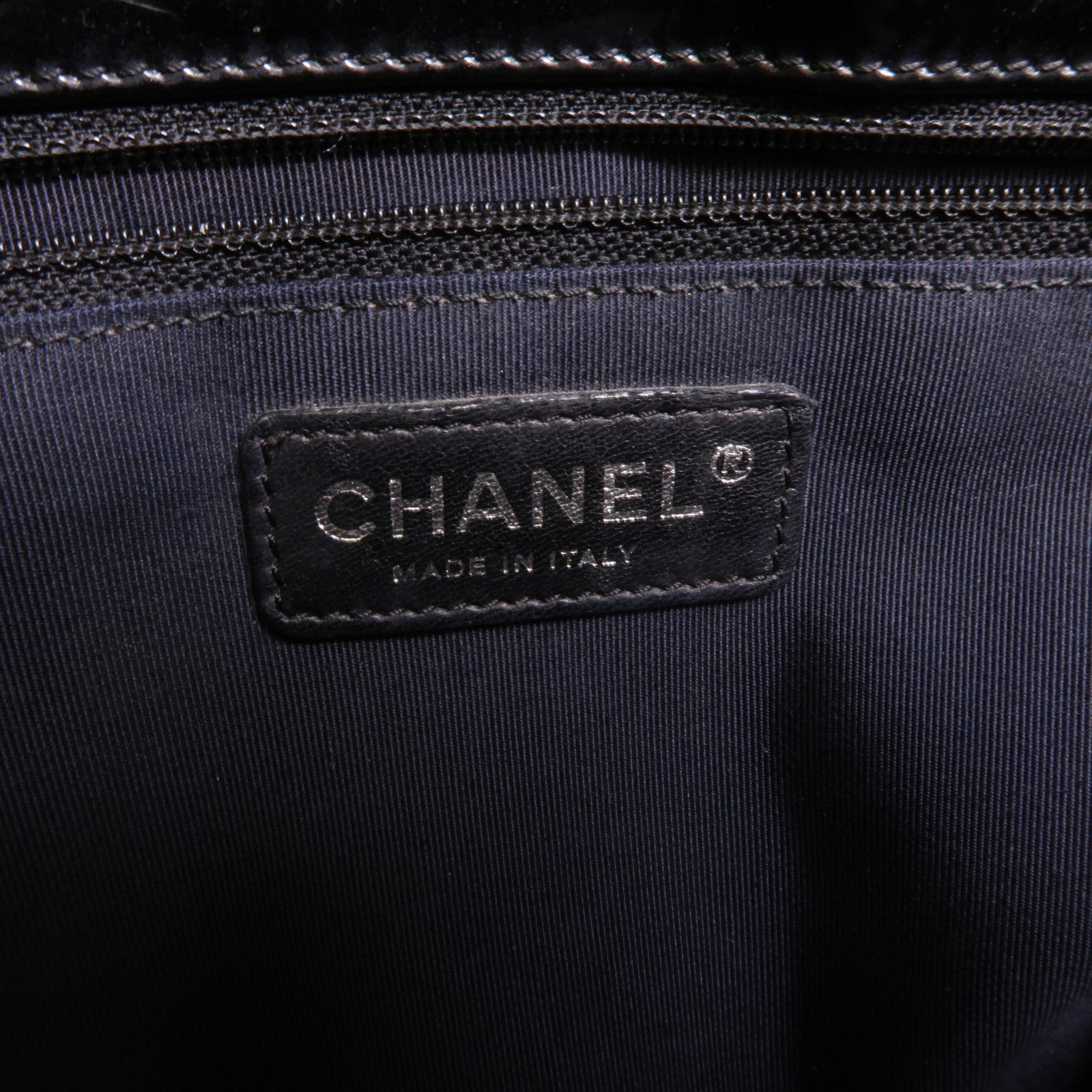 CHANEL 漆皮皮革GST Grand Shopping Tote Bag鏈帶肩背袋