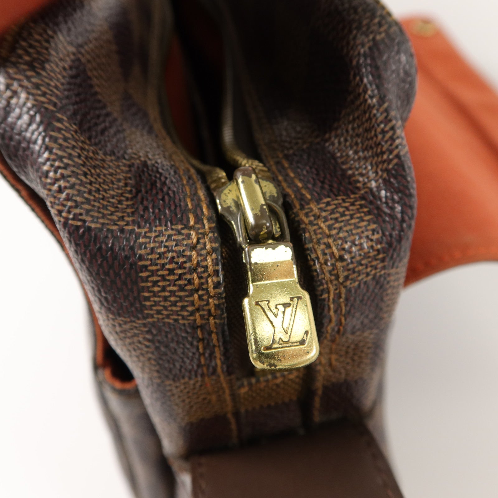 LOUIS VUITTON Damier Naviglio肩背袋