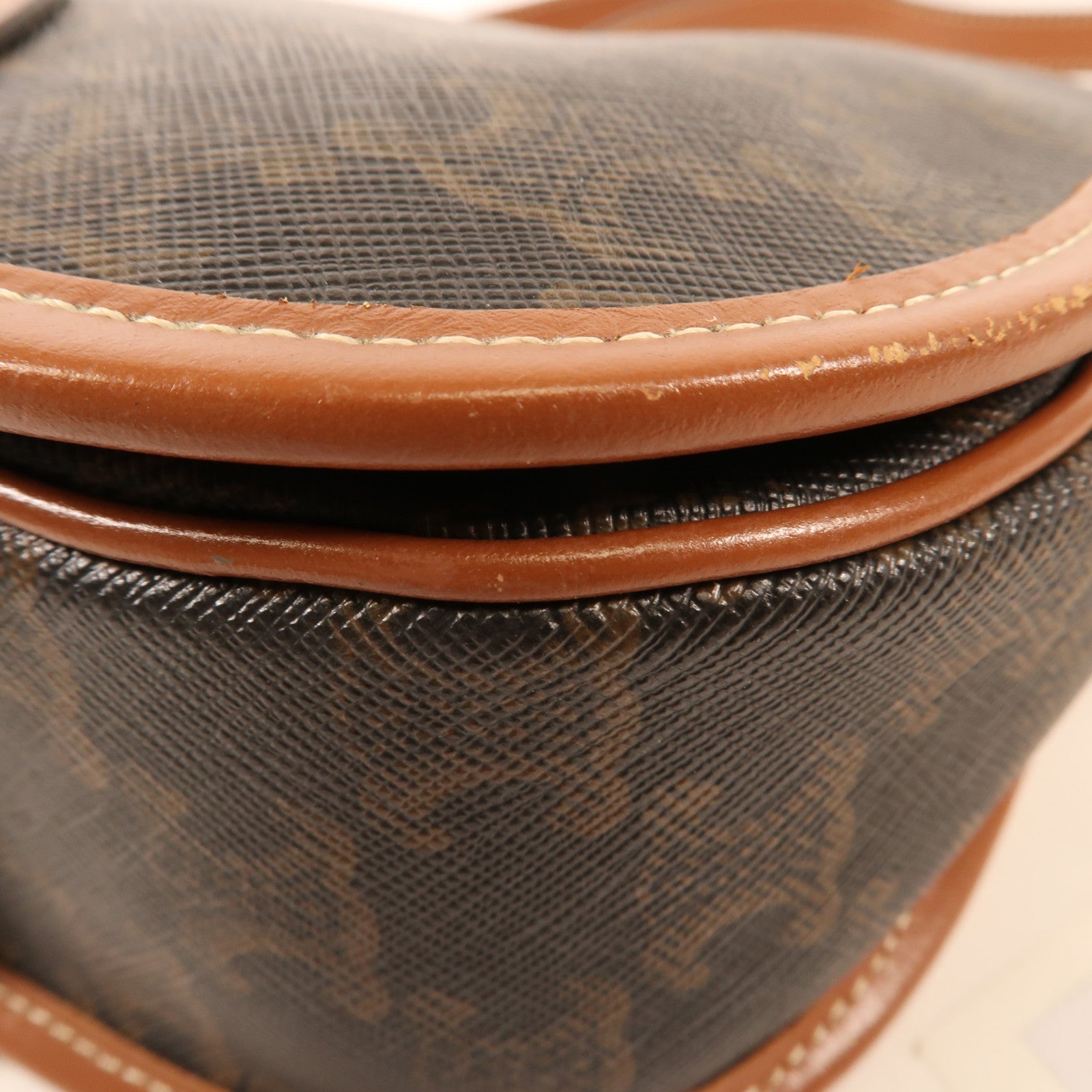 CELINE 塗層帆布Folco Bag金扣肩背袋