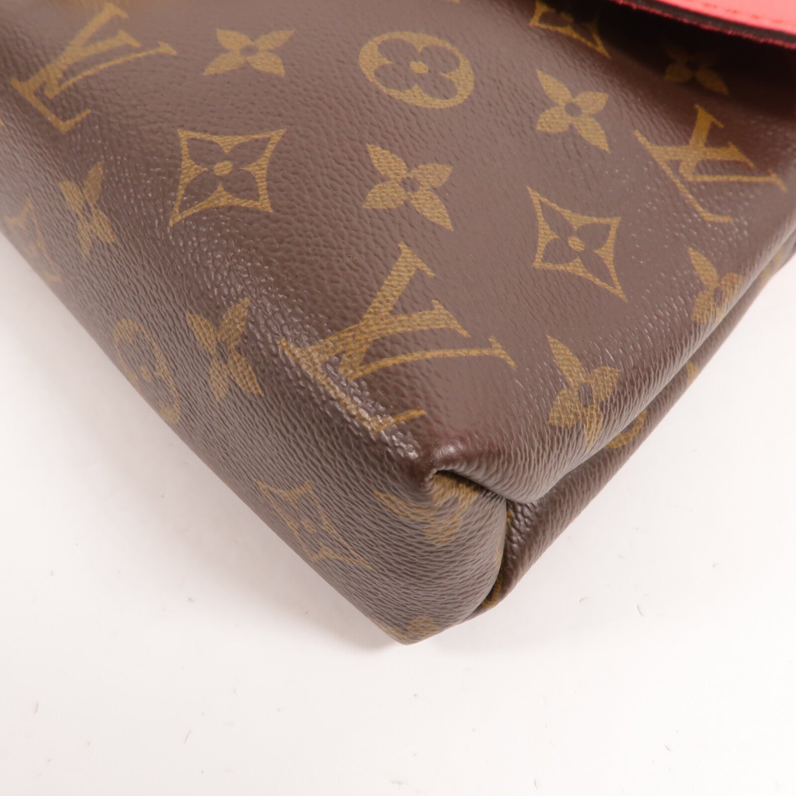 LOUIS VUITTON Monogram Pallas Chain鏈帶肩背袋