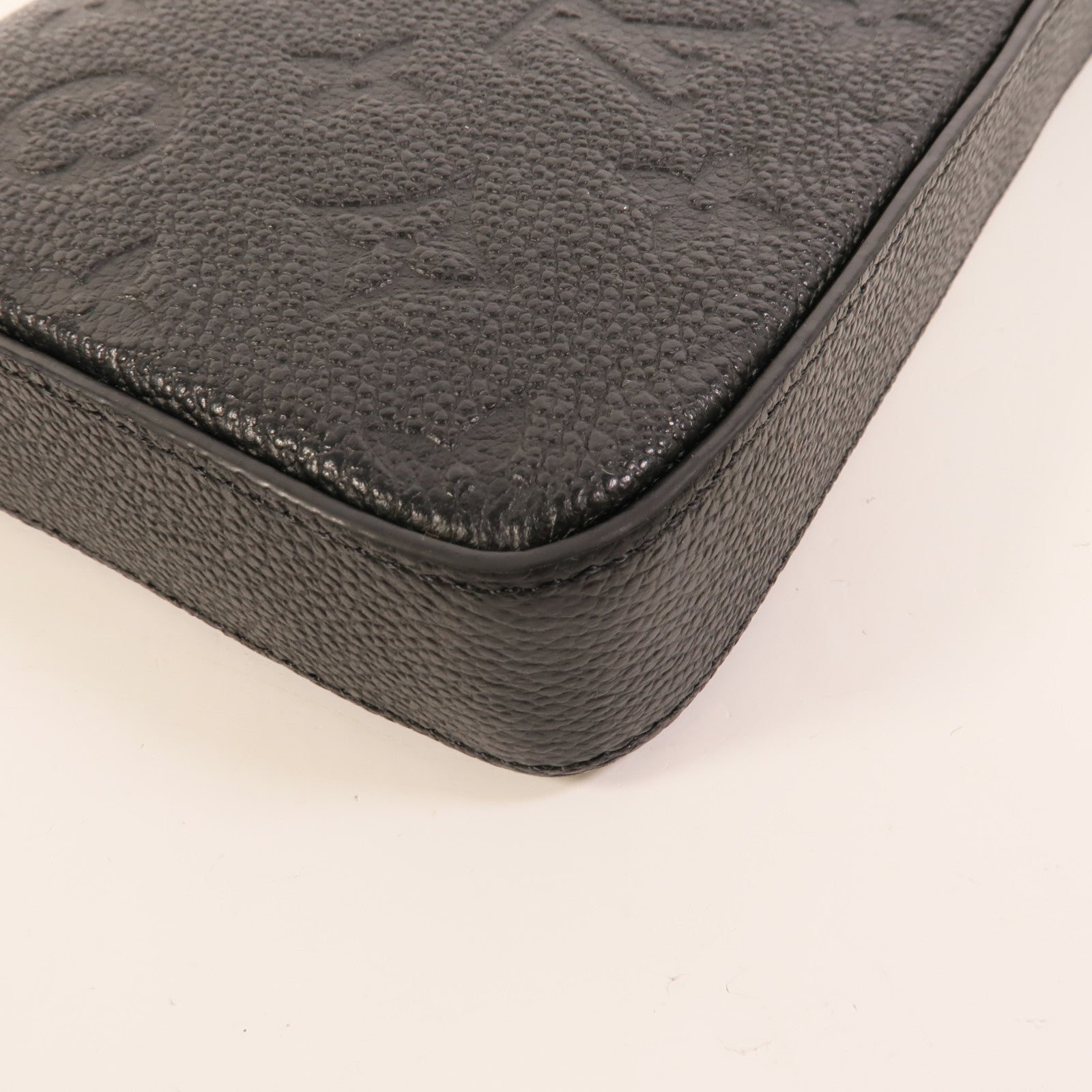 LOUIS VUITTON Monogram Empreinte Felicie Pochette 金扣鏈帶肩背袋