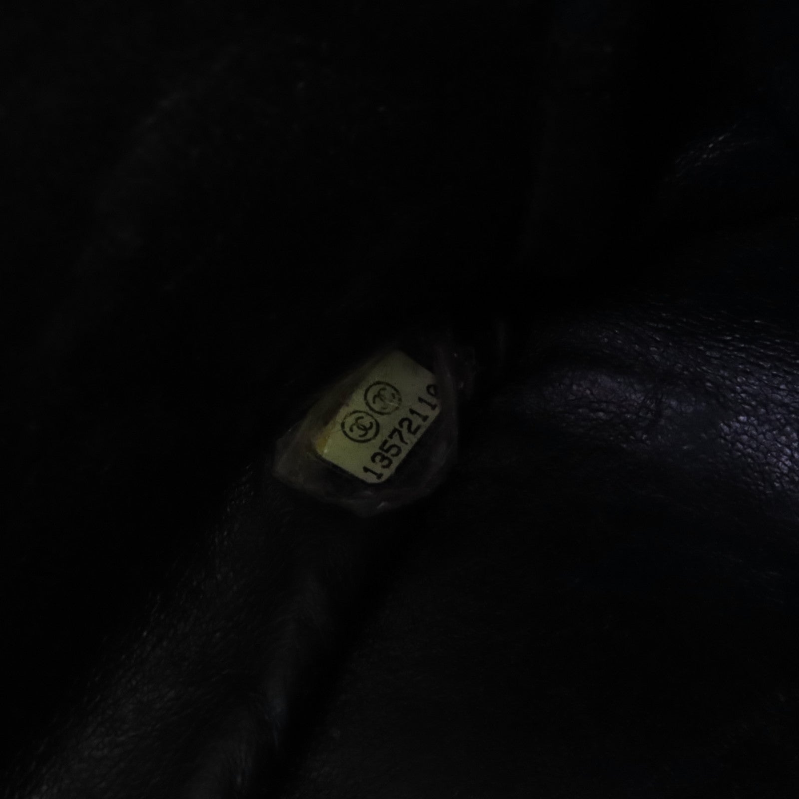 CHANEL 牛皮皮革Large Classic銀扣鏈帶肩背袋