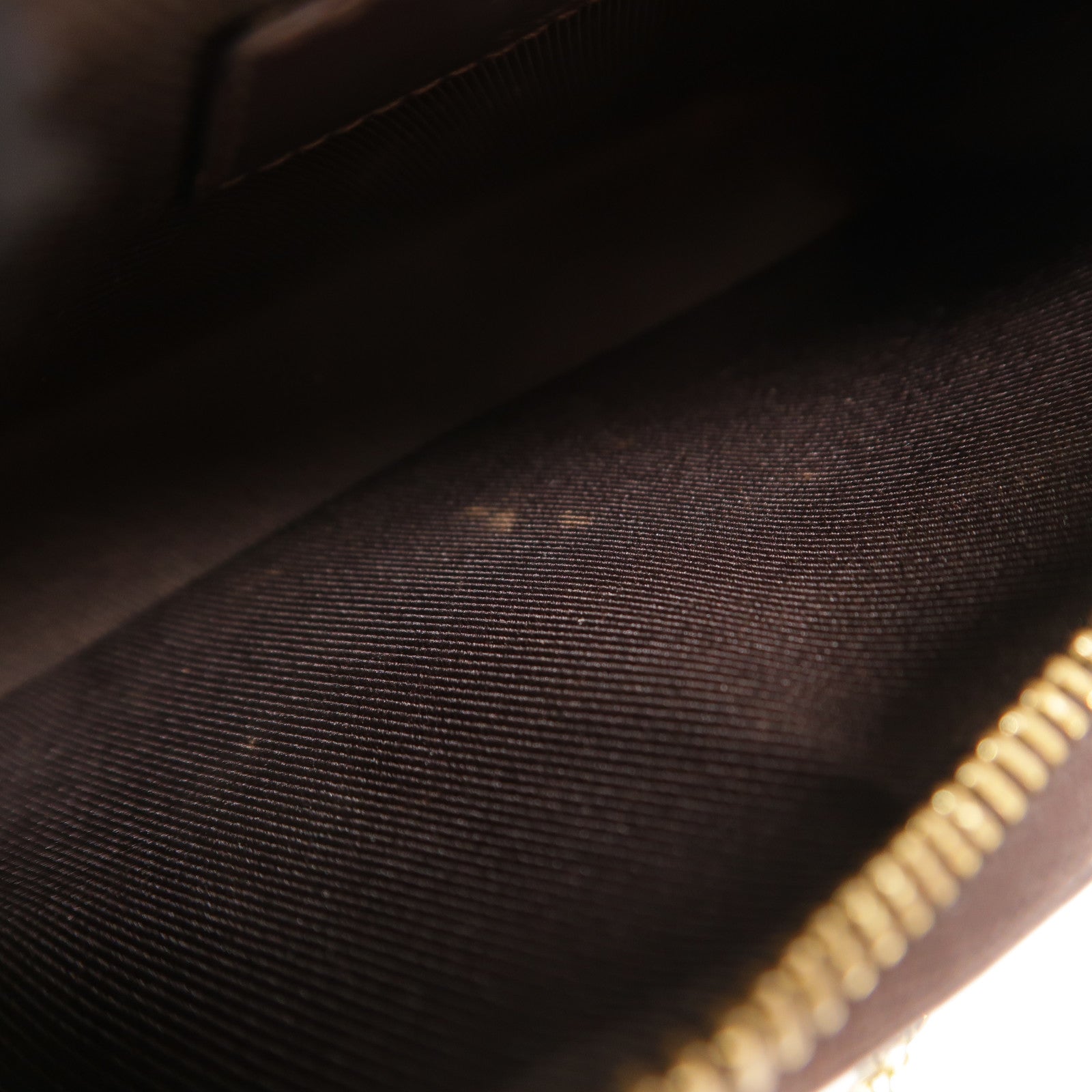 LOUIS VUITTON Monogram Vernis Mini Pochette Accessoires手拿包