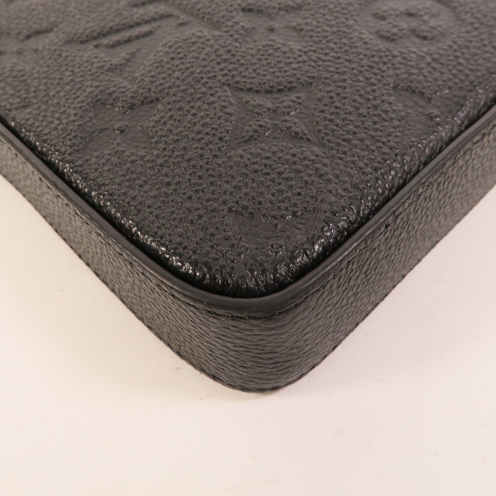LOUIS VUITTON Monogram Empreinte Felicie Pochette 金扣鏈帶肩背袋