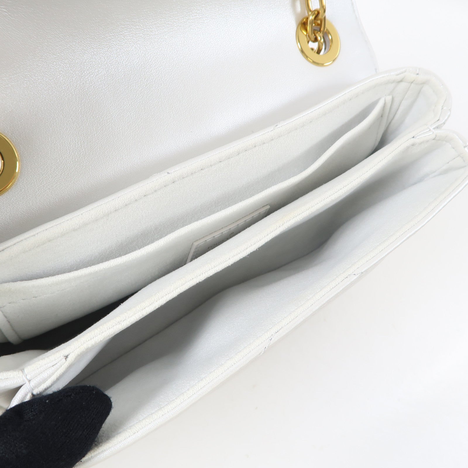 LOUIS VUITTON 牛皮皮革New Wave金扣鏈帶肩背袋銀色