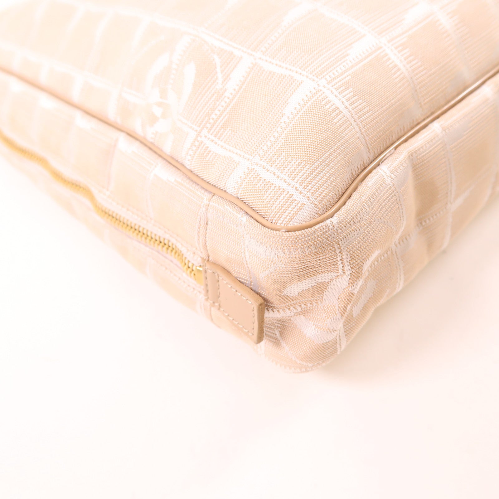 CHANEL 尼龍Travel/Laptop Bag金扣筆記型電腦包