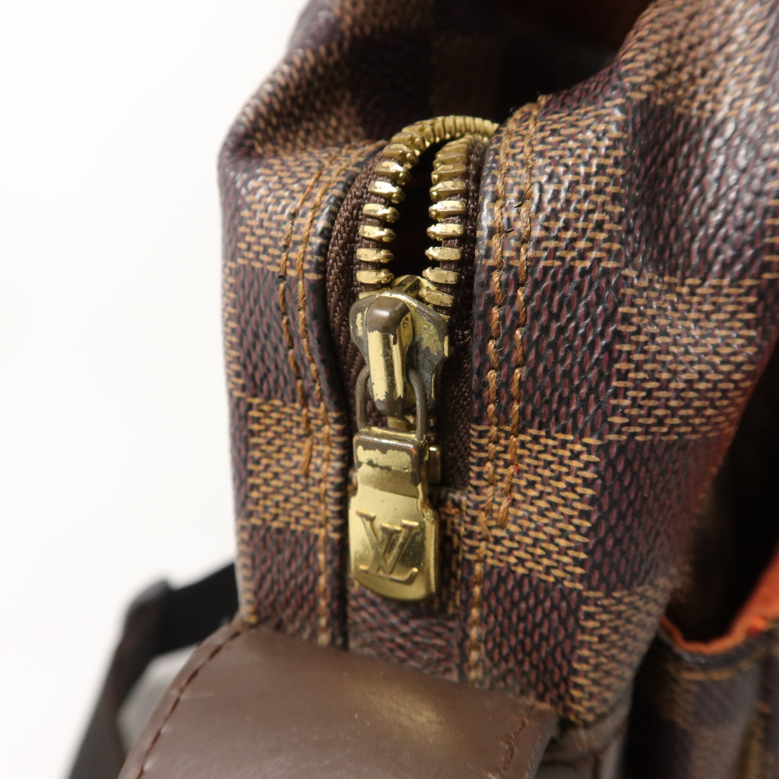 LOUIS VUITTON Damier Naviglio肩背袋