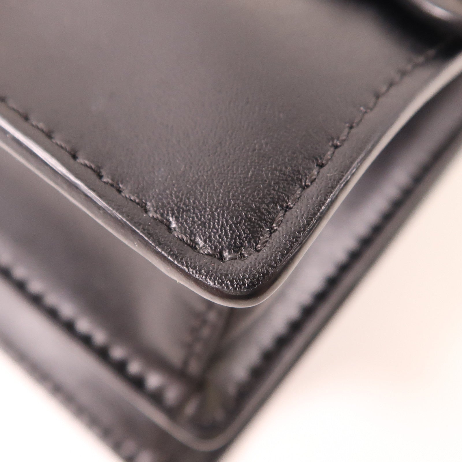 FENDI 牛皮皮革Shoulder Bag金扣肩背袋