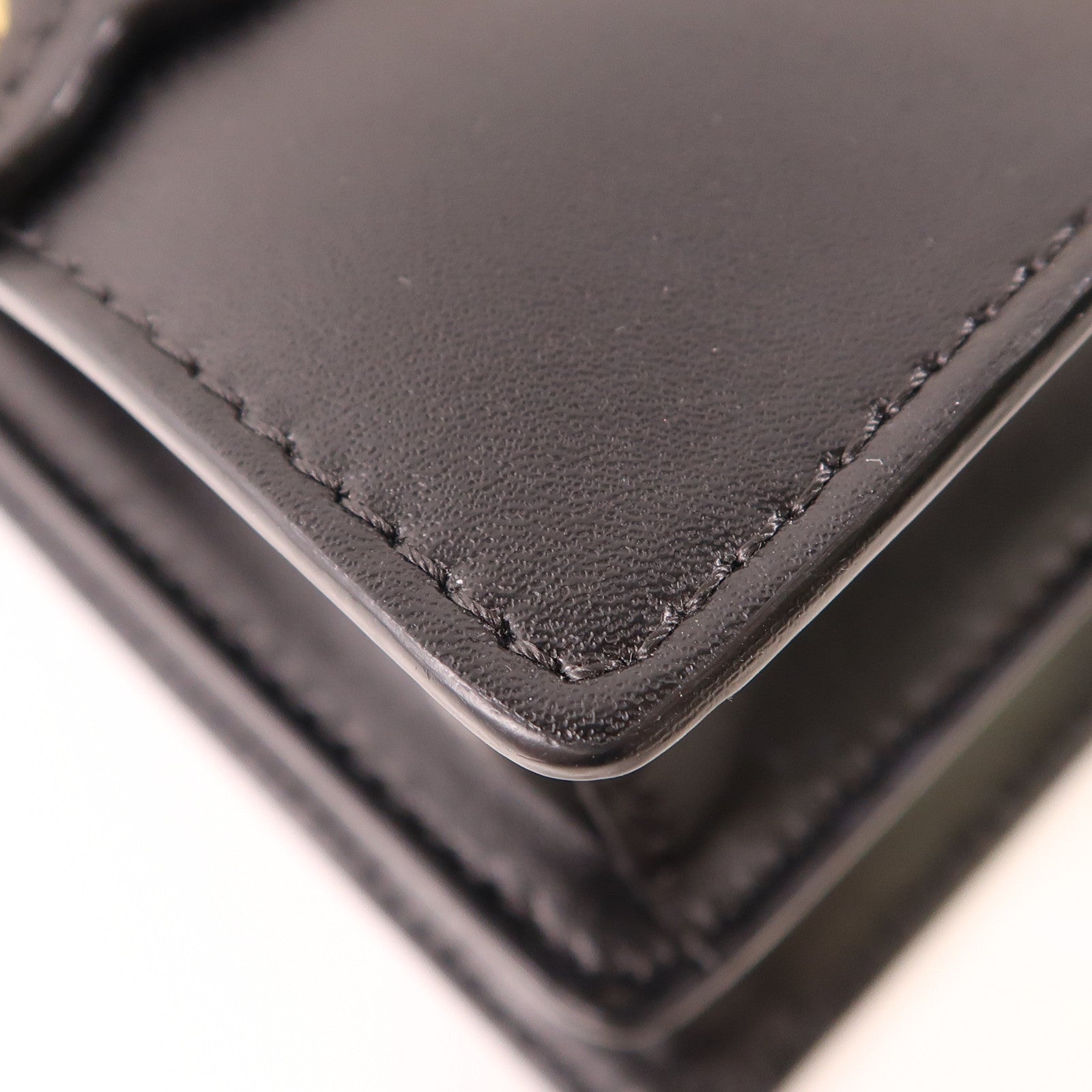 FENDI 牛皮皮革Shoulder Bag金扣肩背袋