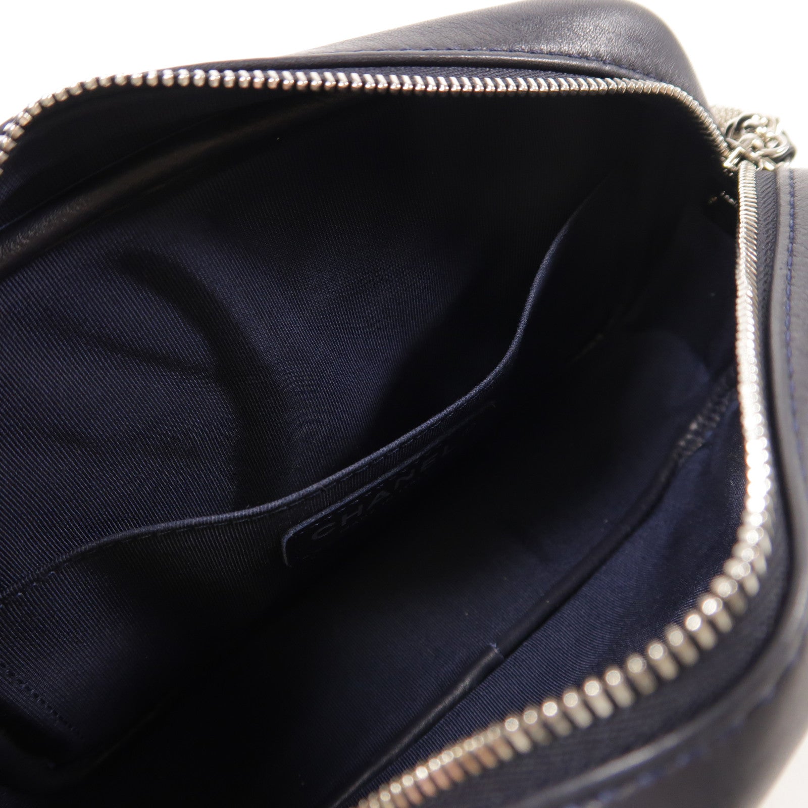 CHANEL 牛皮皮革Chain Shoulder銀扣鏈帶肩背袋