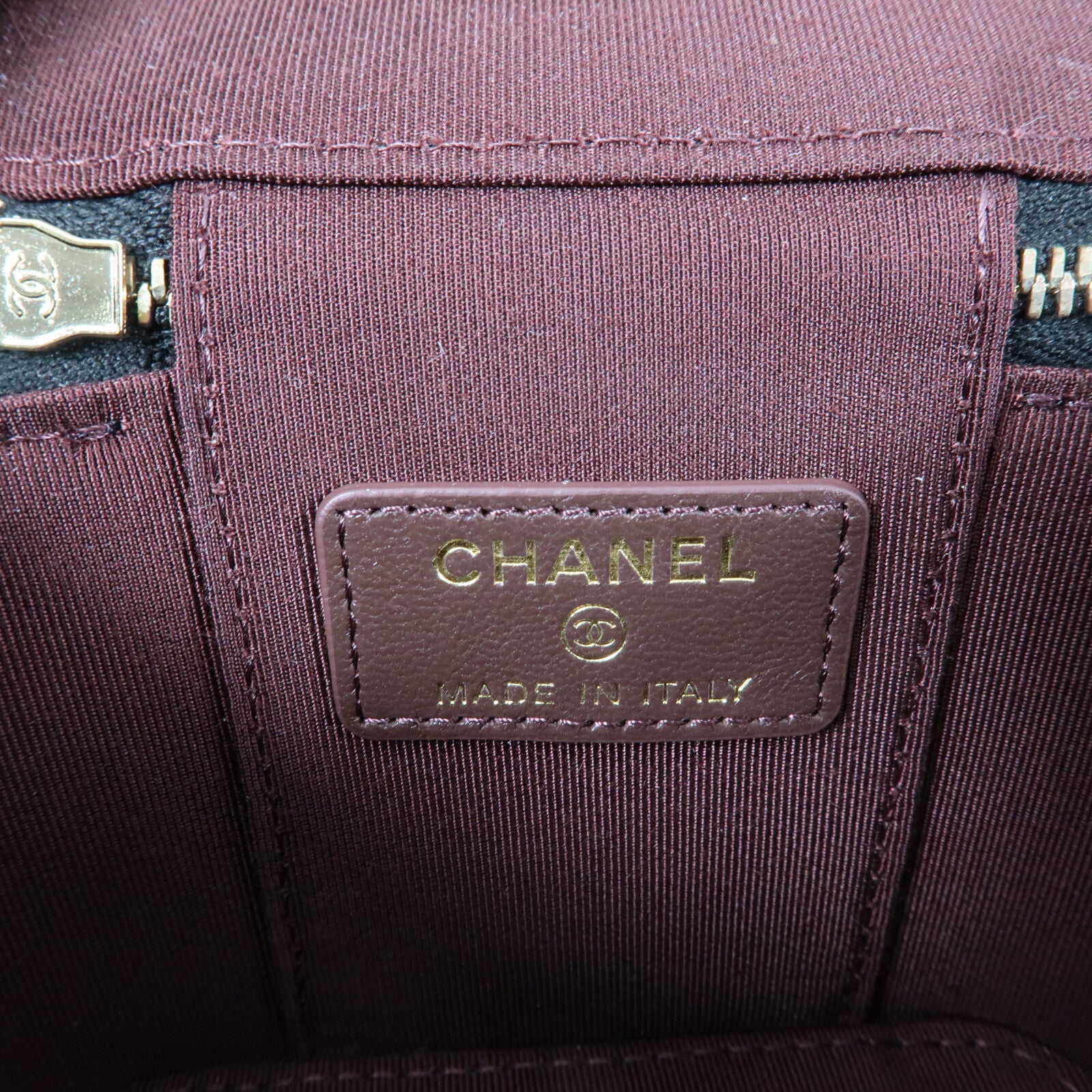 CHANEL 牛皮皮革Small Vanity Case金扣鏈帶肩背袋