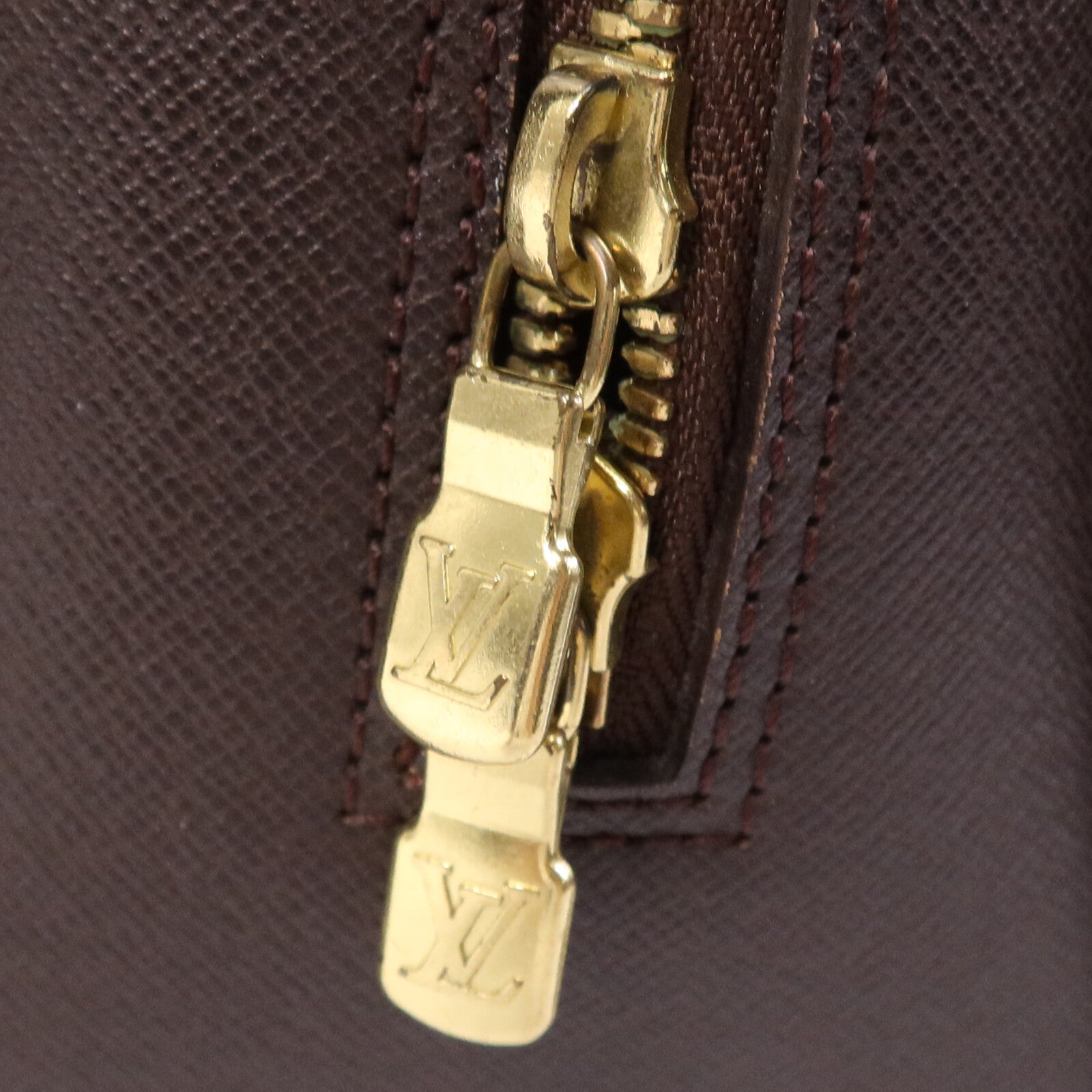 LOUIS VUITTON 【激減優惠】Damier Triana金扣手挽袋