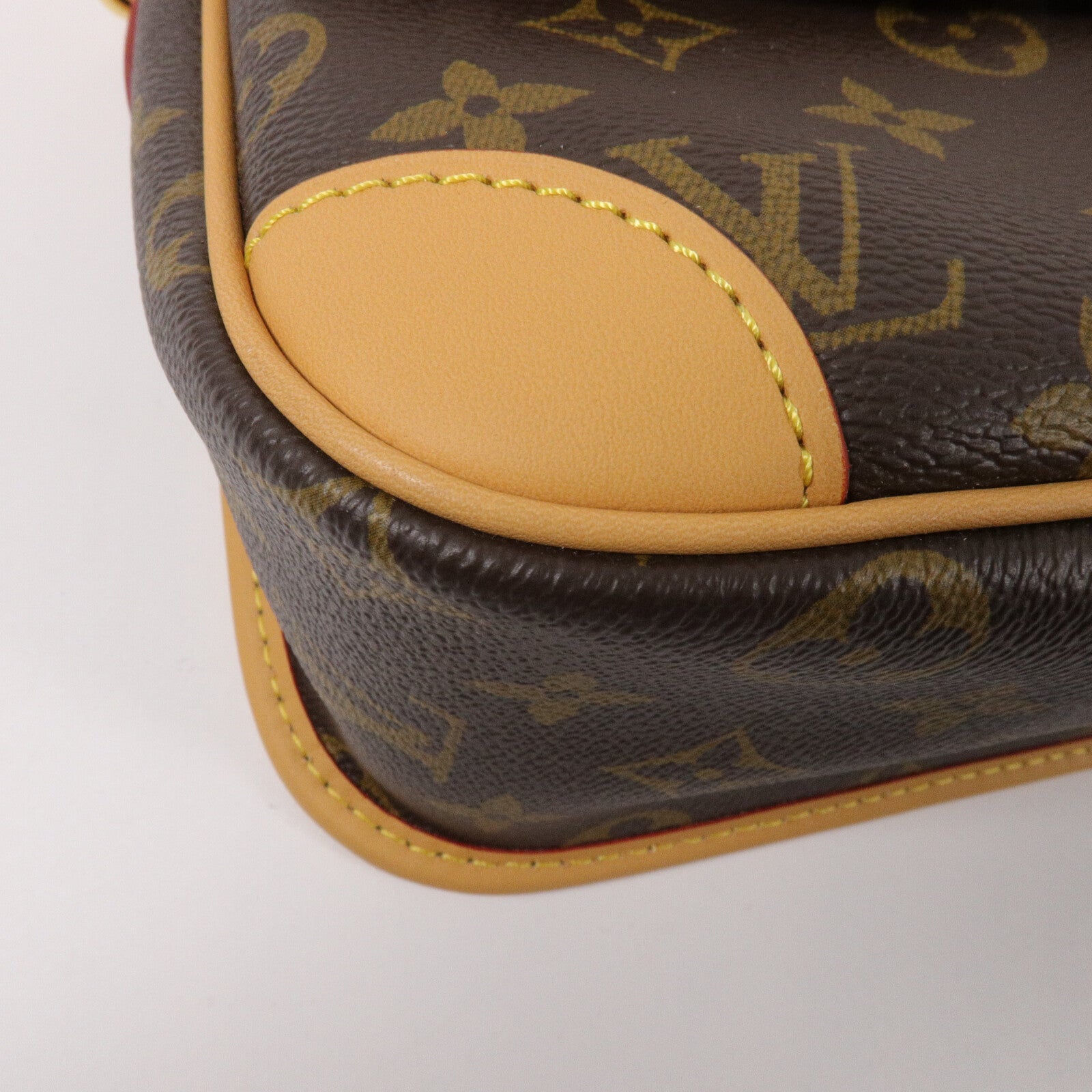 LOUIS VUITTON Monogram Diane肩背袋