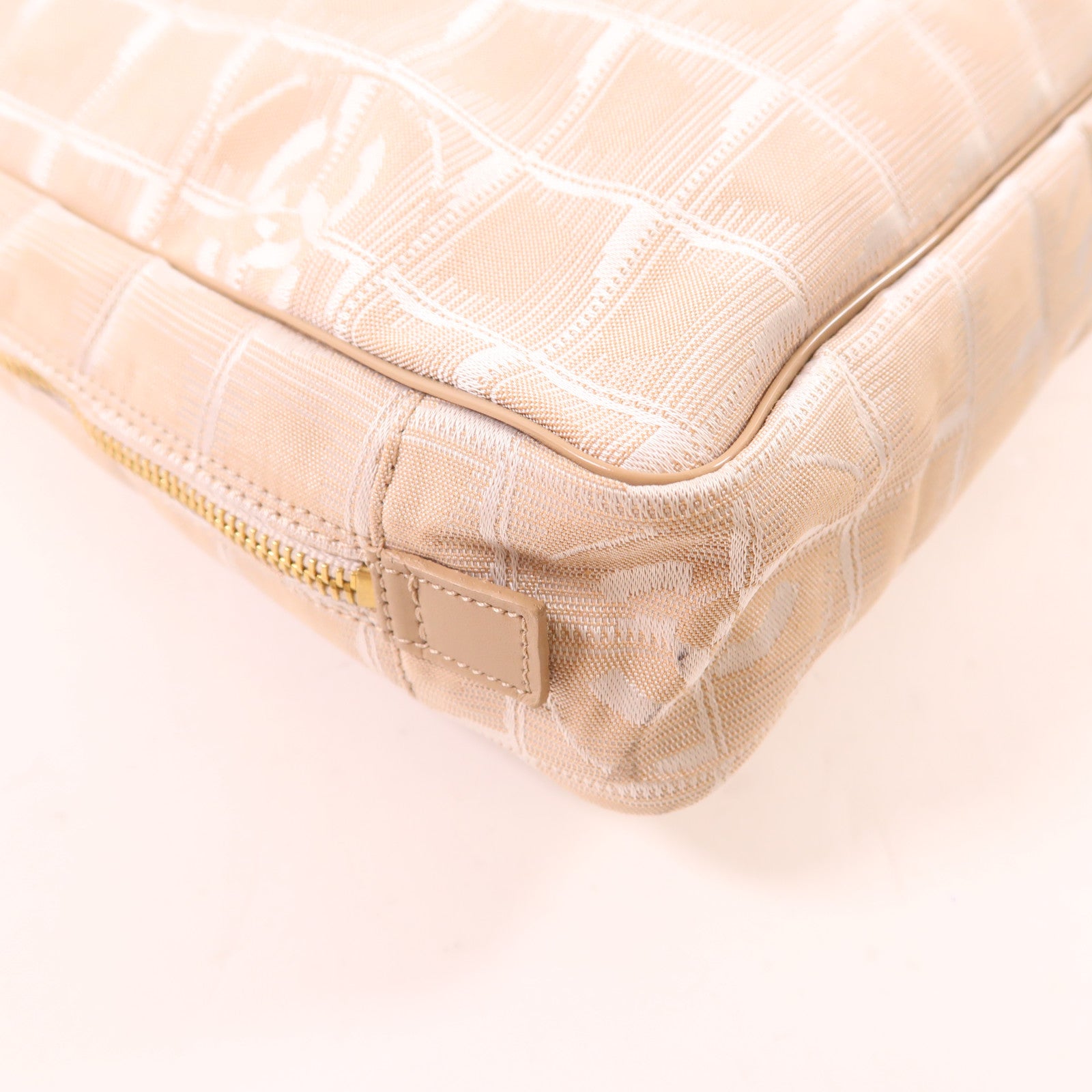 CHANEL 【激減優惠】尼龍Travel/Laptop Bag金扣筆記型電腦包